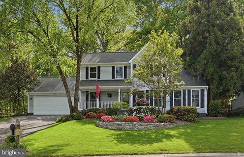 Photo of 21283 Smokehouse Court, ASHBURN, VA 20147 (MLS # VALO2125654)