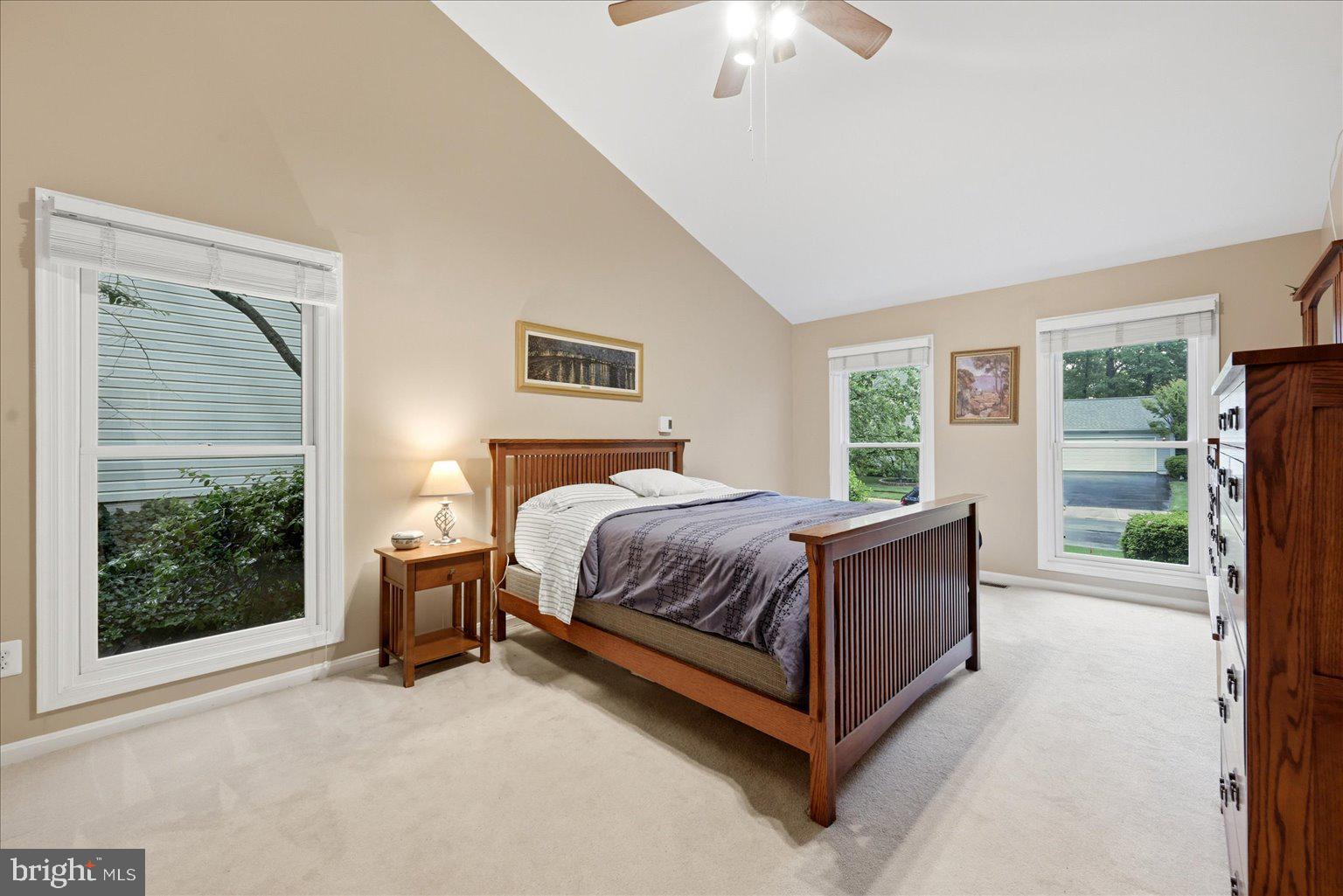 ASHBURN FARM - Residential