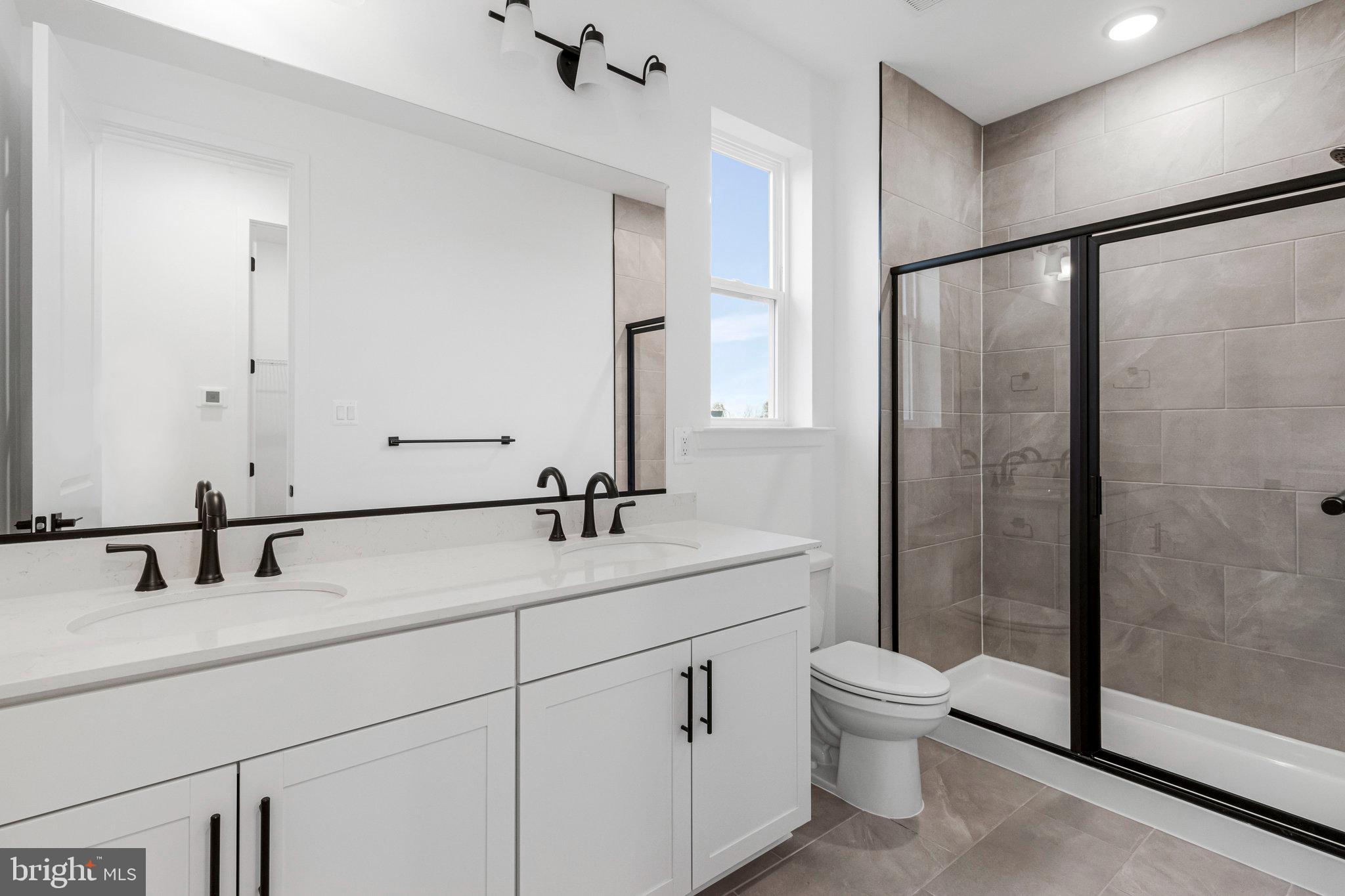 ELMWOOD FARM - Residential