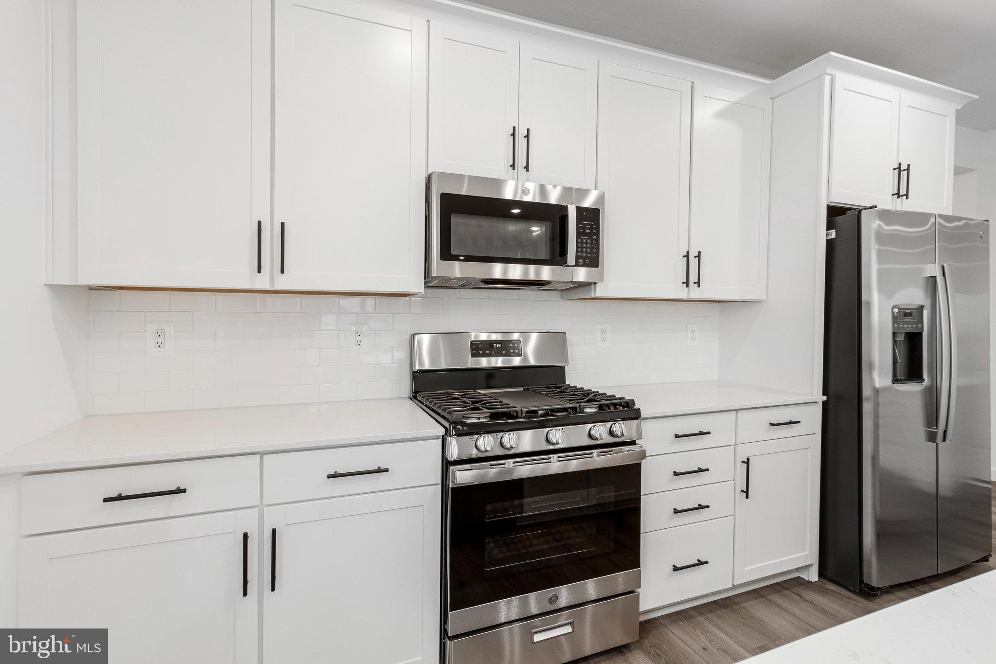 ELMWOOD FARM - Residential