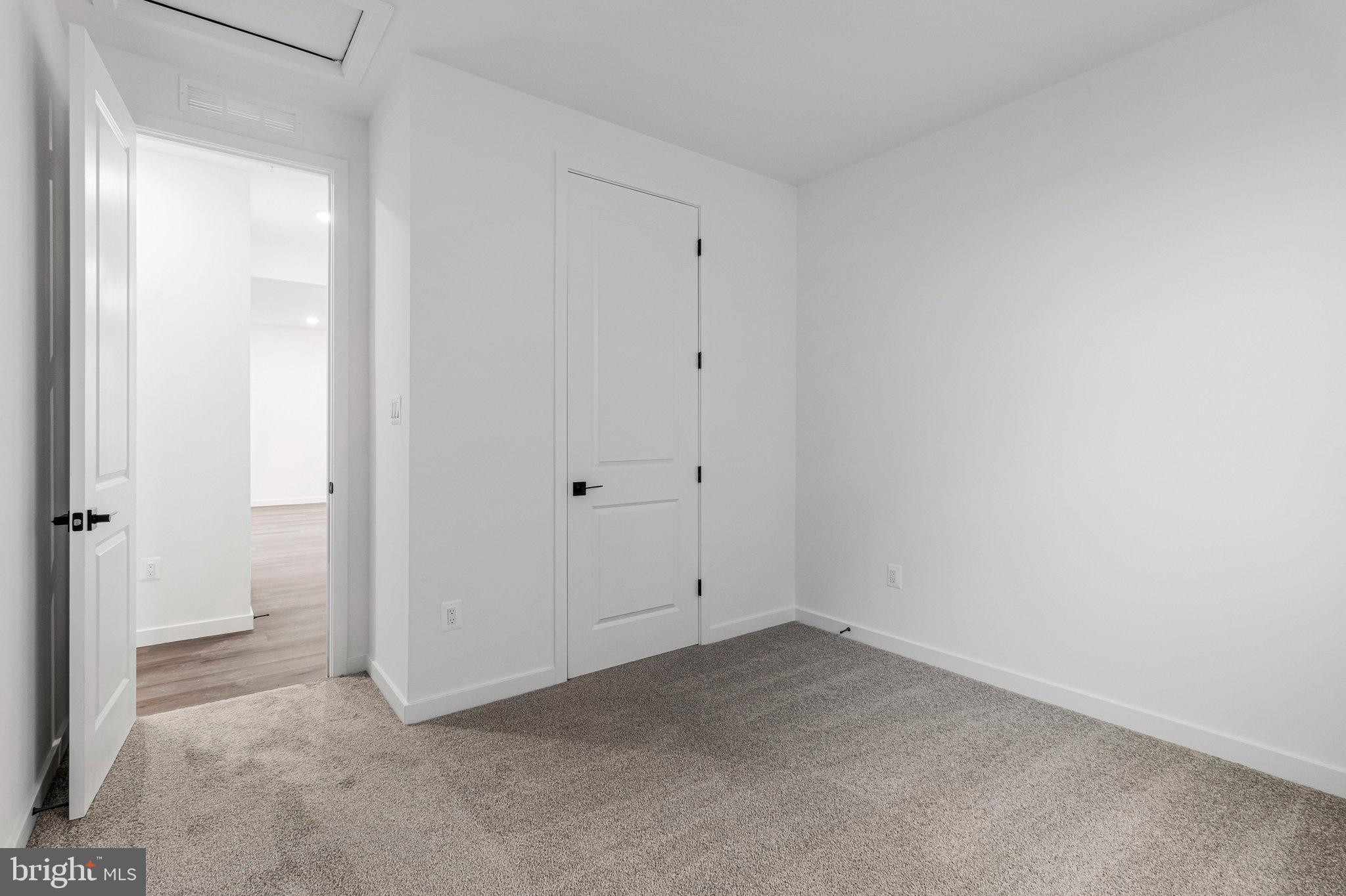 ELMWOOD FARM - Residential