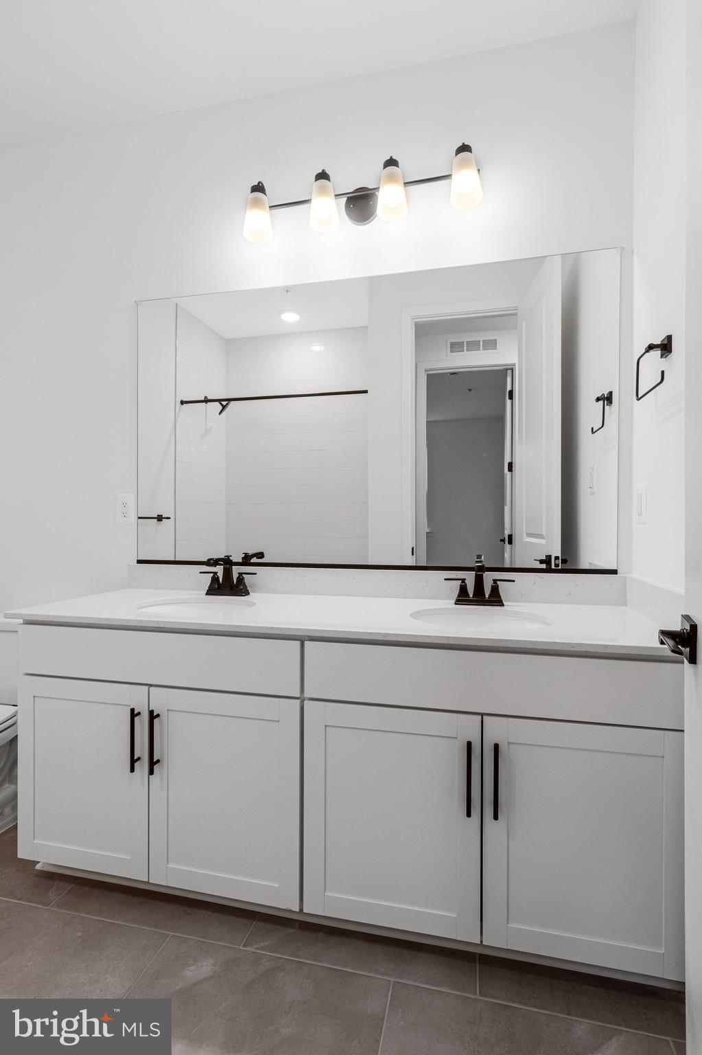 ELMWOOD FARM - Residential