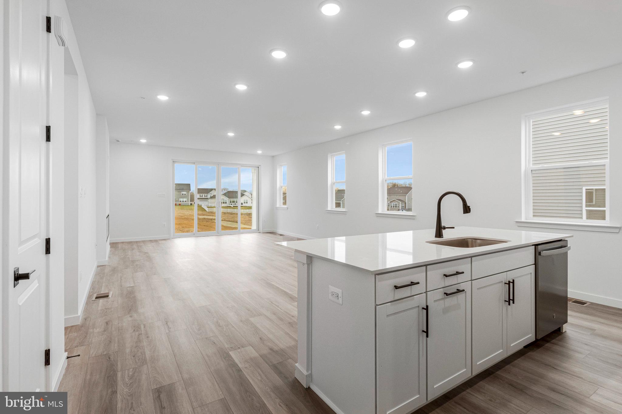 ELMWOOD FARM - Residential