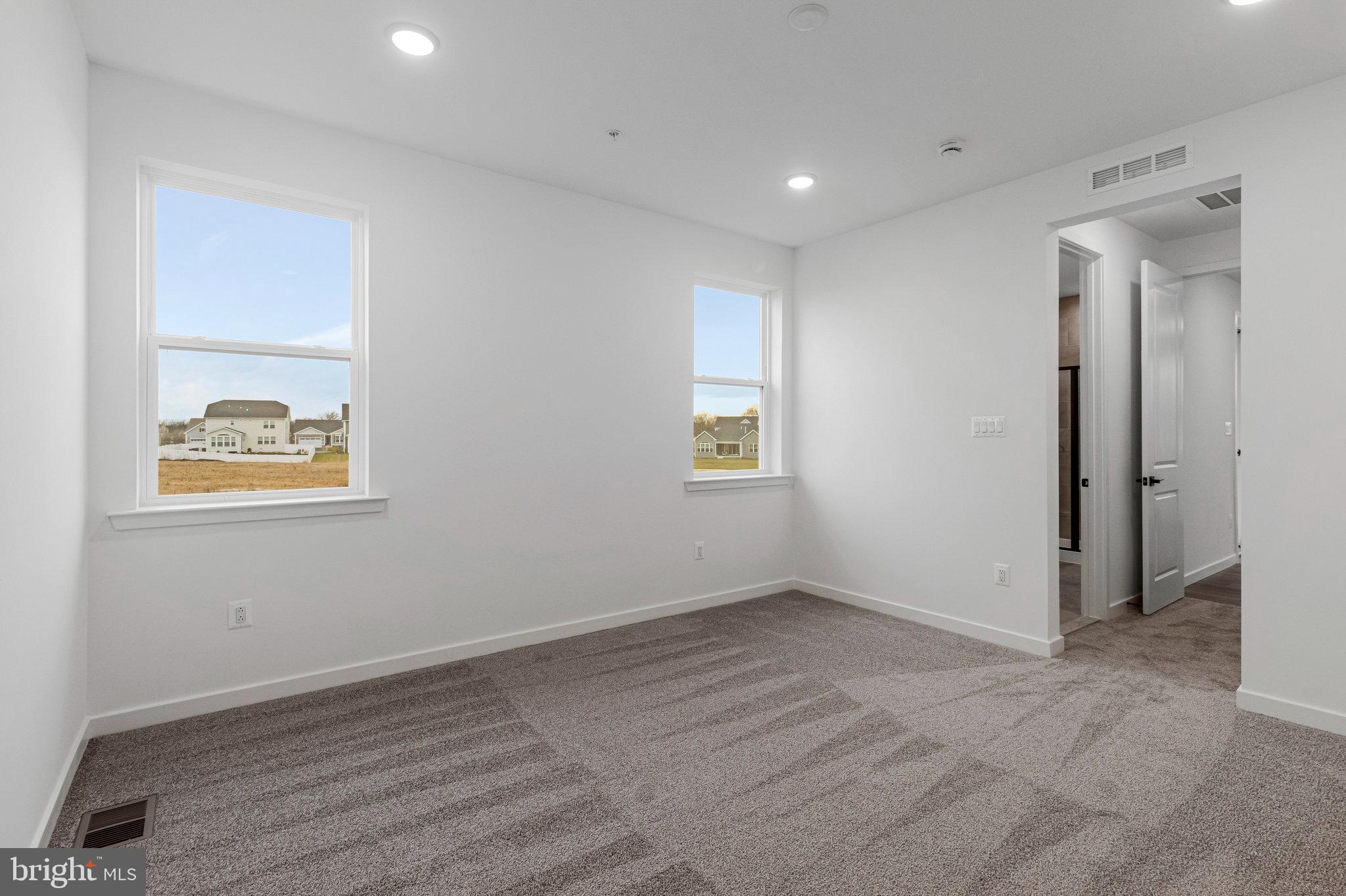 ELMWOOD FARM - Residential