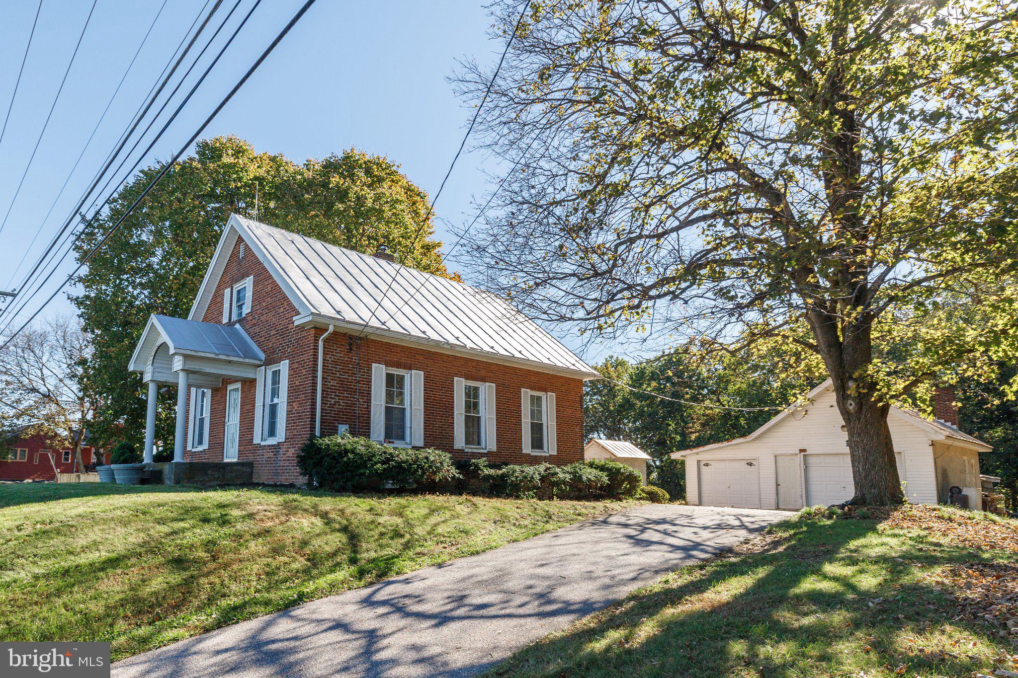 709 HOOK ROAD