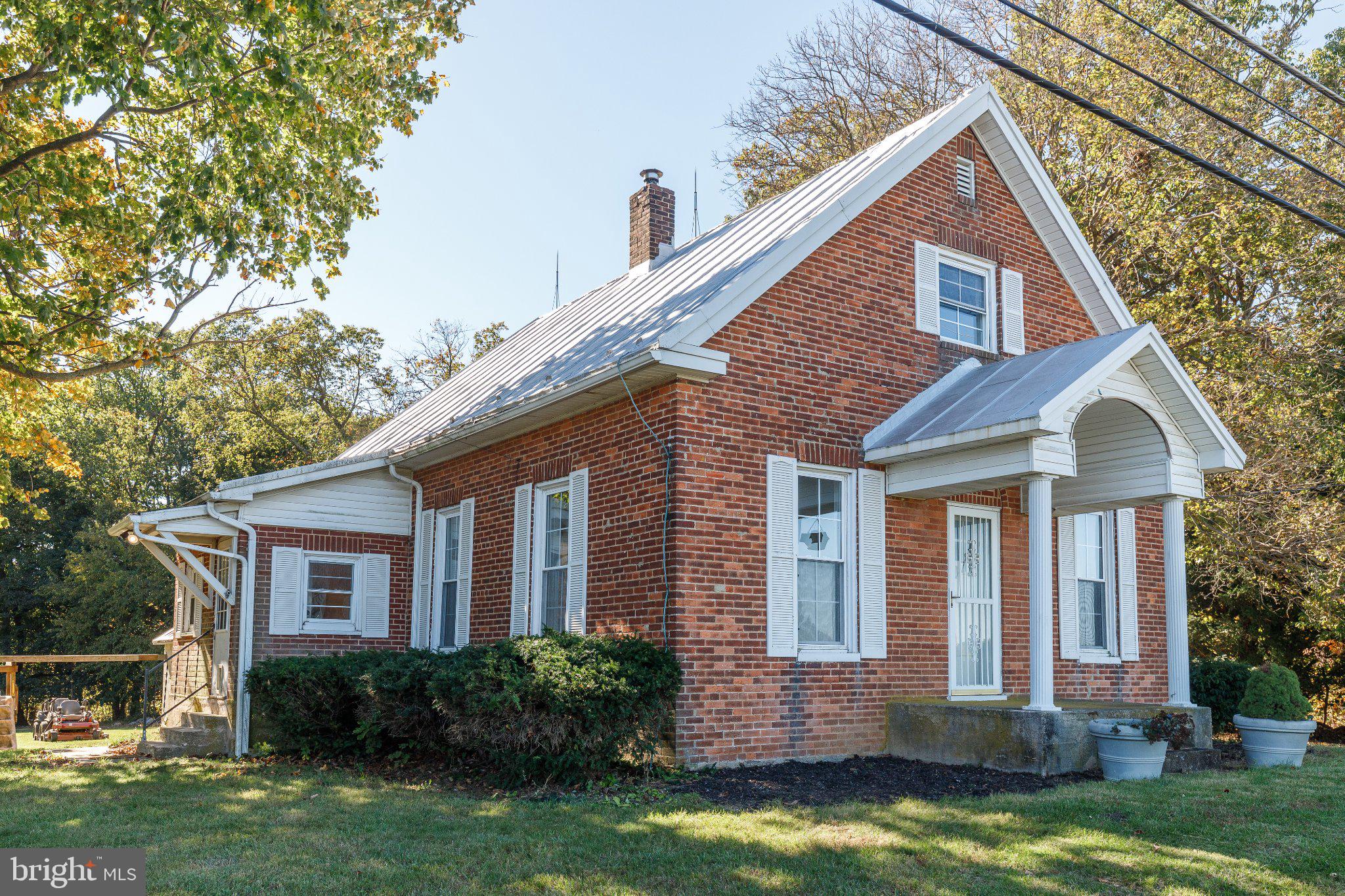709 HOOK ROAD