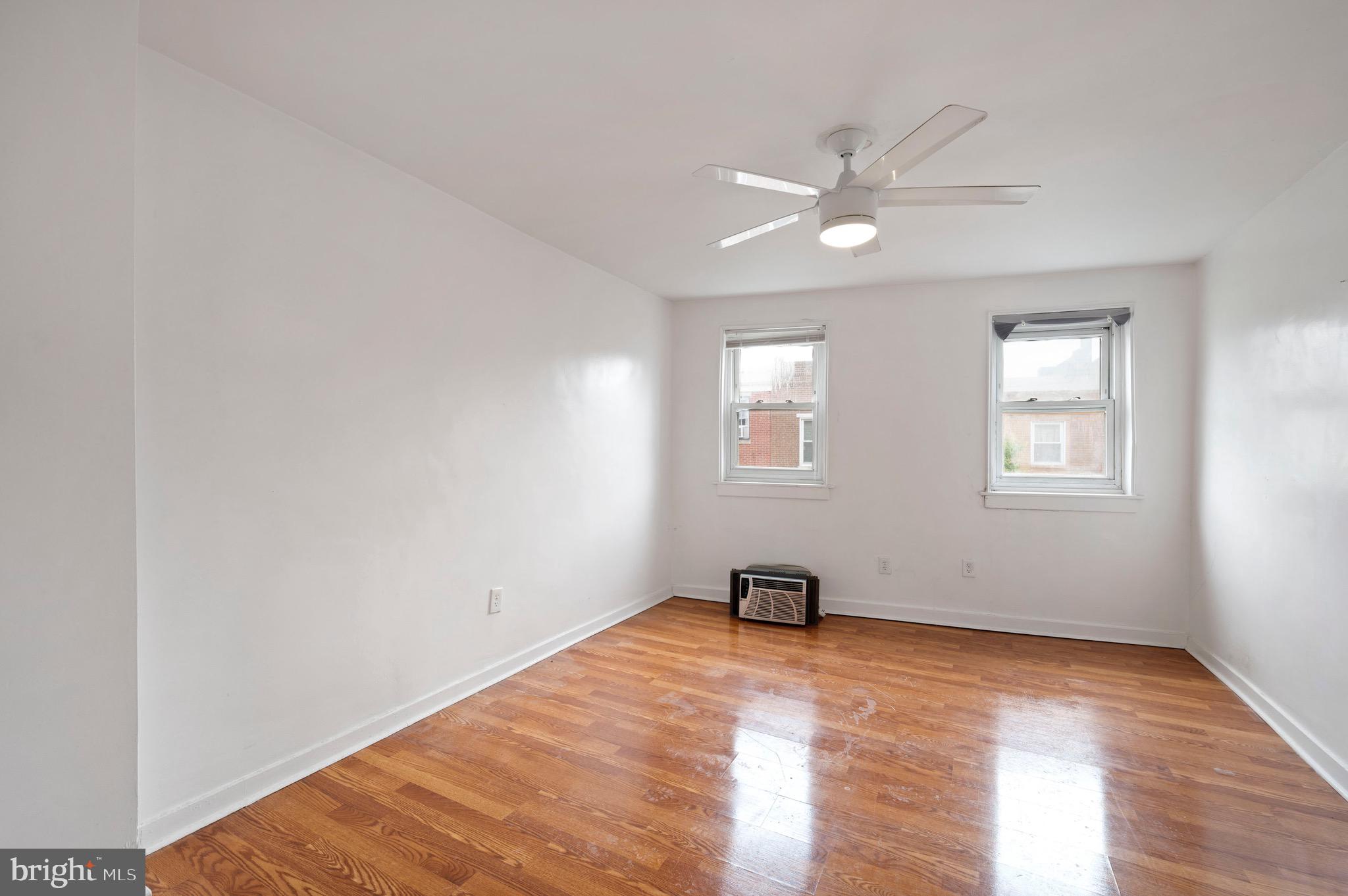 PASSYUNK SQUARE - Residential Income