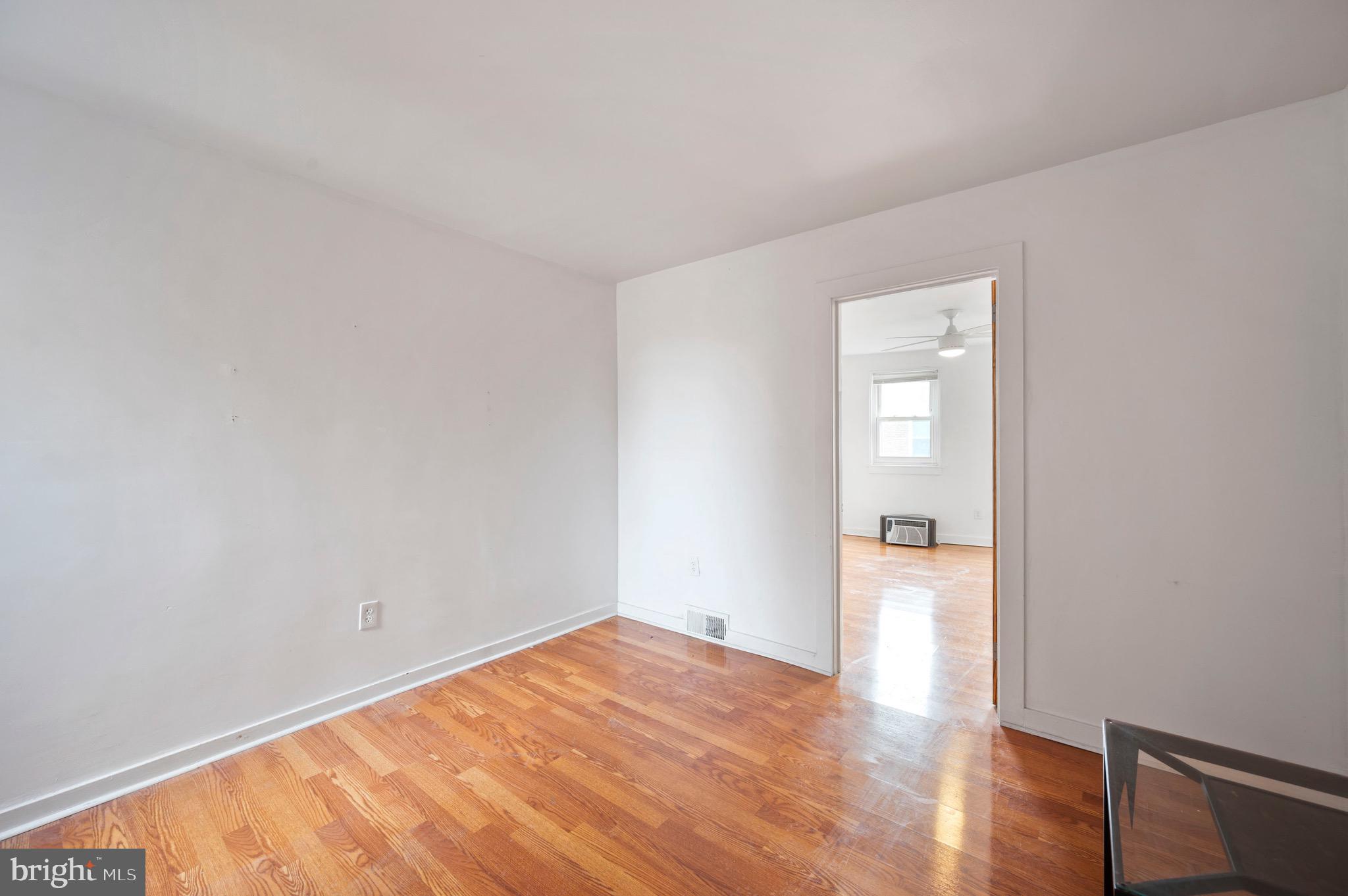 PASSYUNK SQUARE - Residential Income