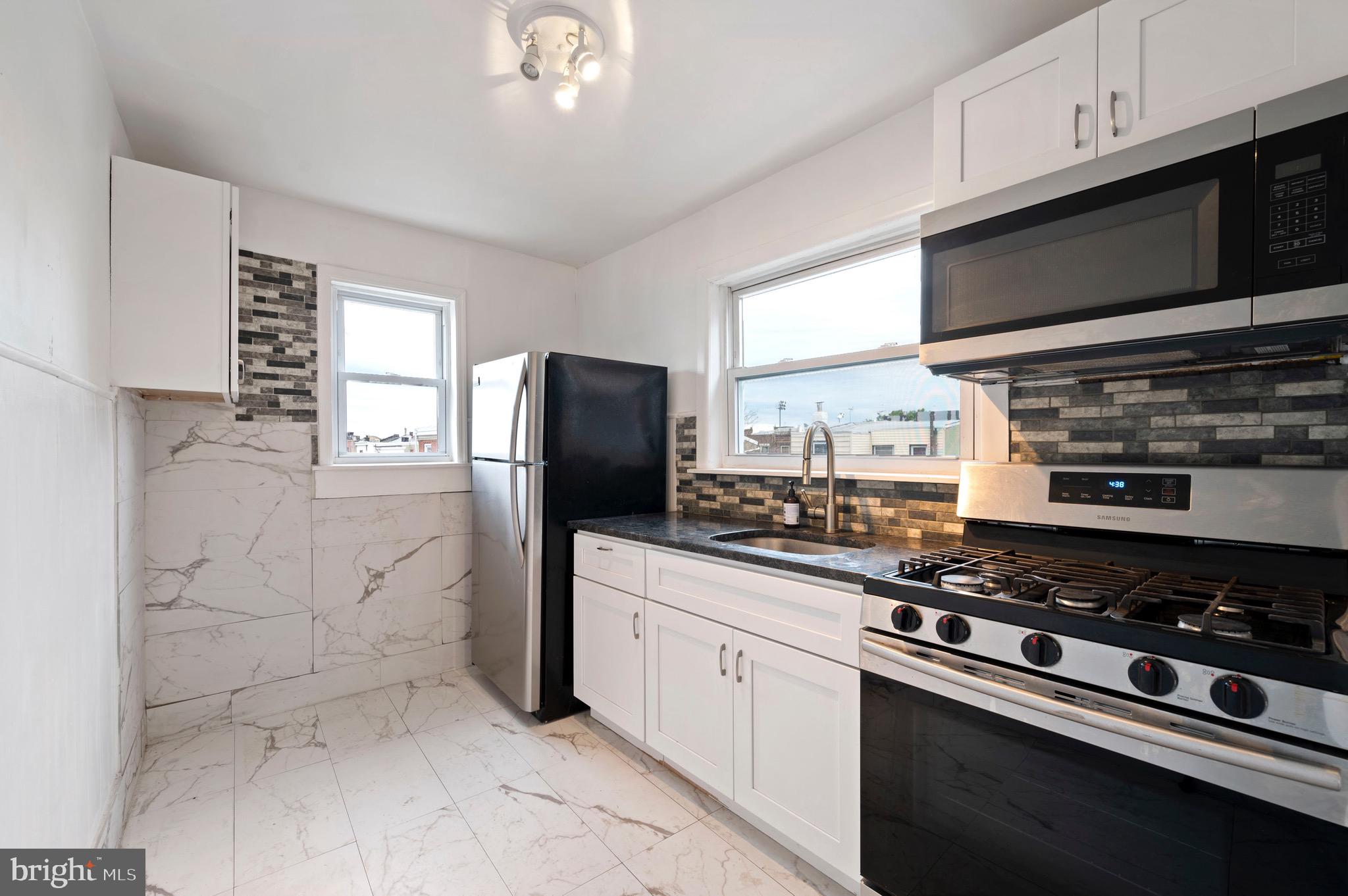 PASSYUNK SQUARE - Residential Income