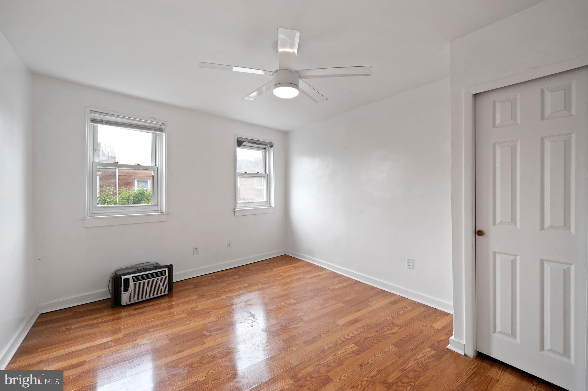 PASSYUNK SQUARE - Residential Income