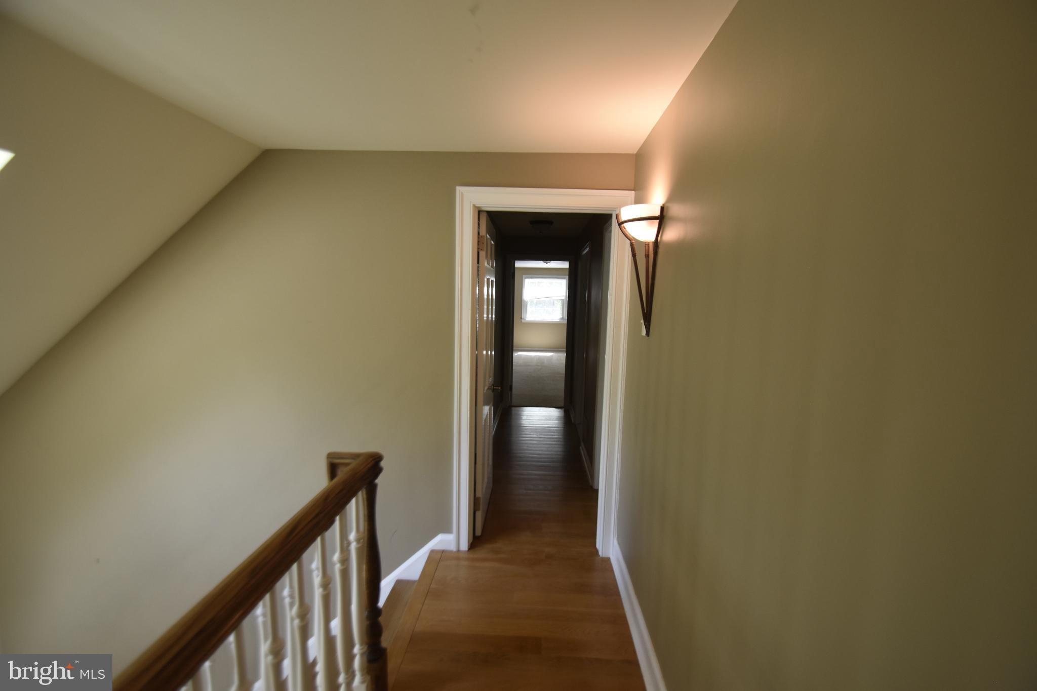 COLONIAL VILLAGE - Residential