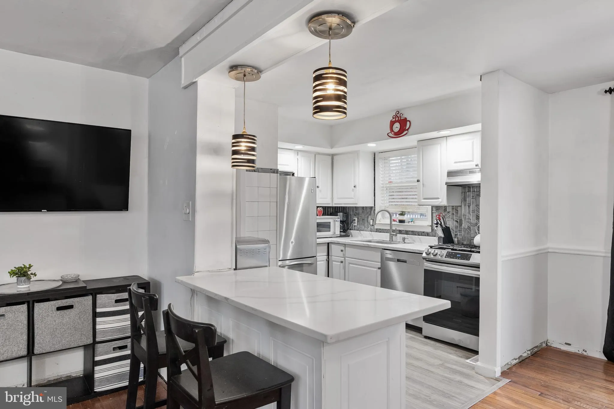 Moorestown, New Jersey 08057, United States, 2 Bedrooms Bedrooms, ,2 BathroomsBathrooms,Residential,Pending,18775