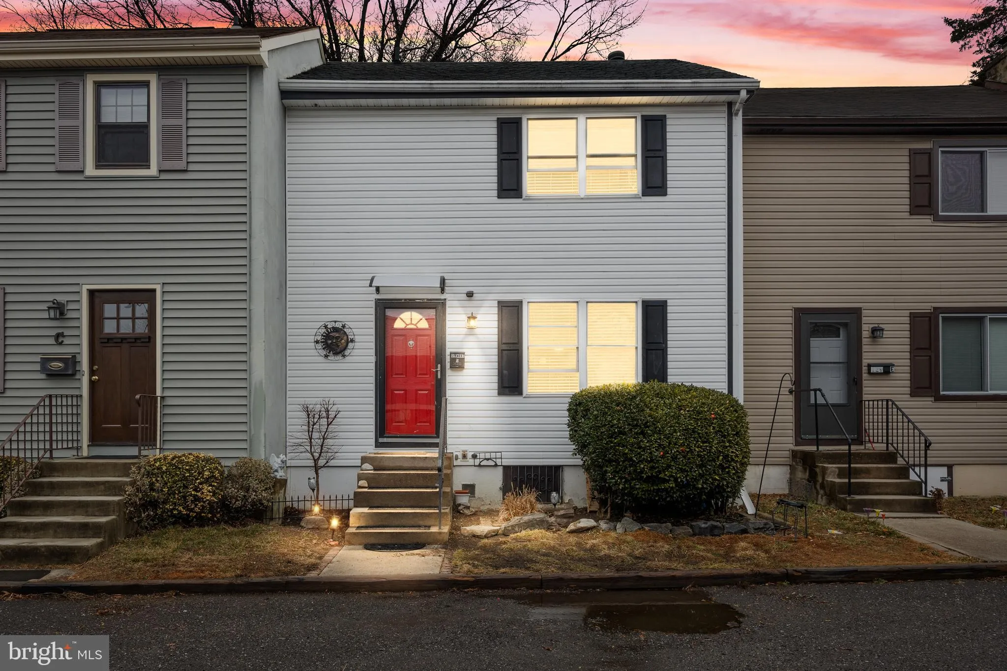 Moorestown, New Jersey 08057, United States, 2 Bedrooms Bedrooms, ,2 BathroomsBathrooms,Residential,Pending,18775