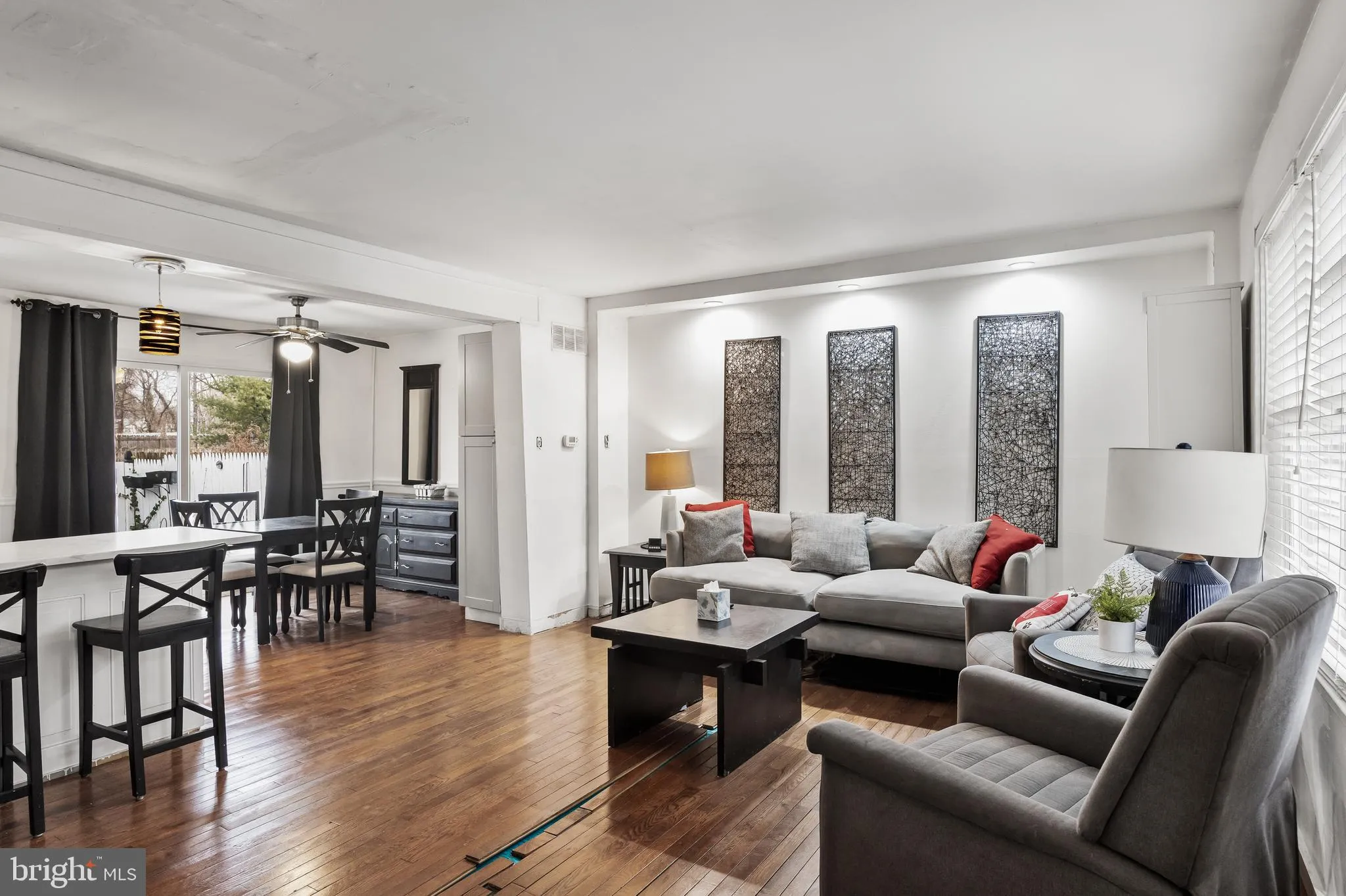 Moorestown, New Jersey 08057, United States, 2 Bedrooms Bedrooms, ,2 BathroomsBathrooms,Residential,Pending,18775