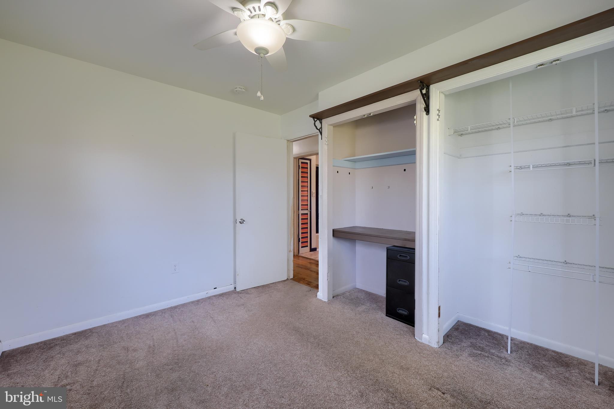 QUAKER HILLS - Residential