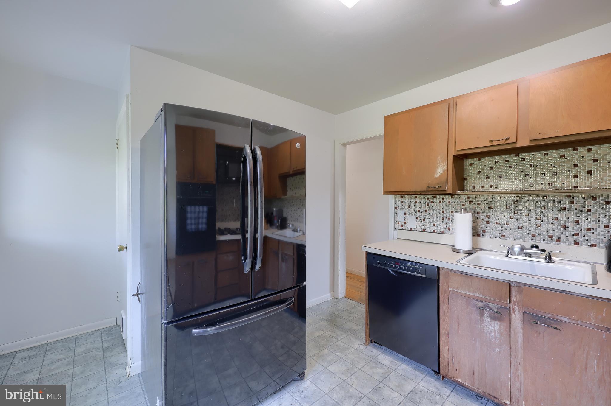 QUAKER HILLS - Residential