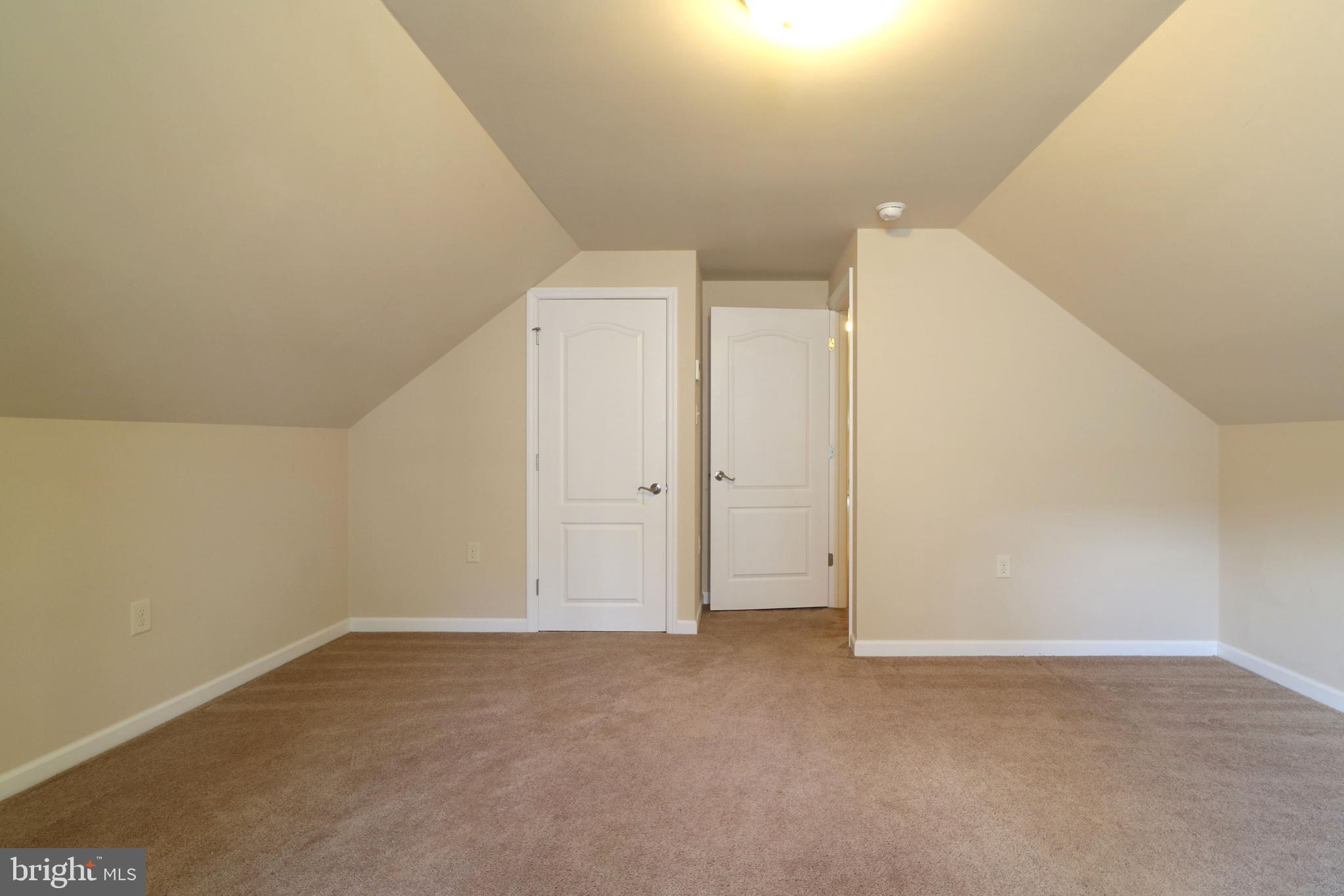 NITTANY GROVE - Residential