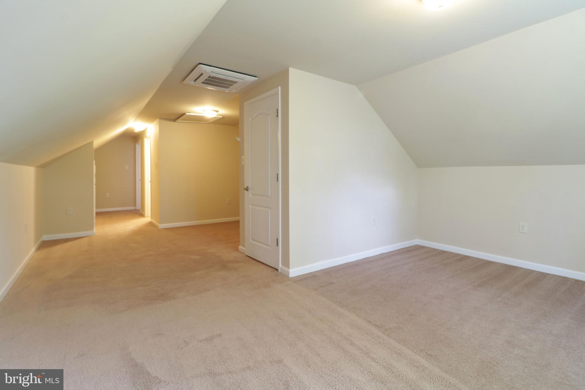 NITTANY GROVE - Residential