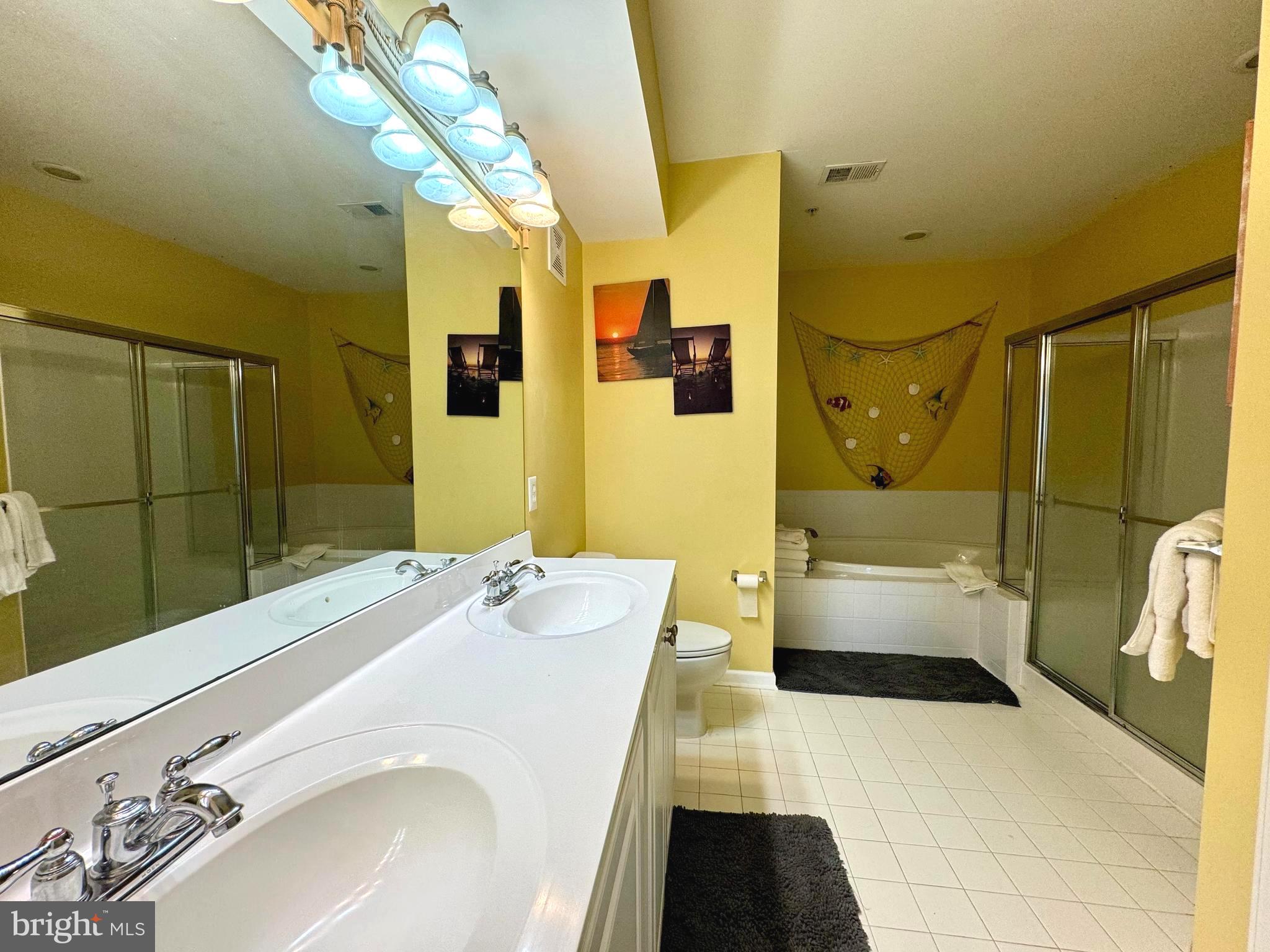 SUNSET ISLAND - Residential