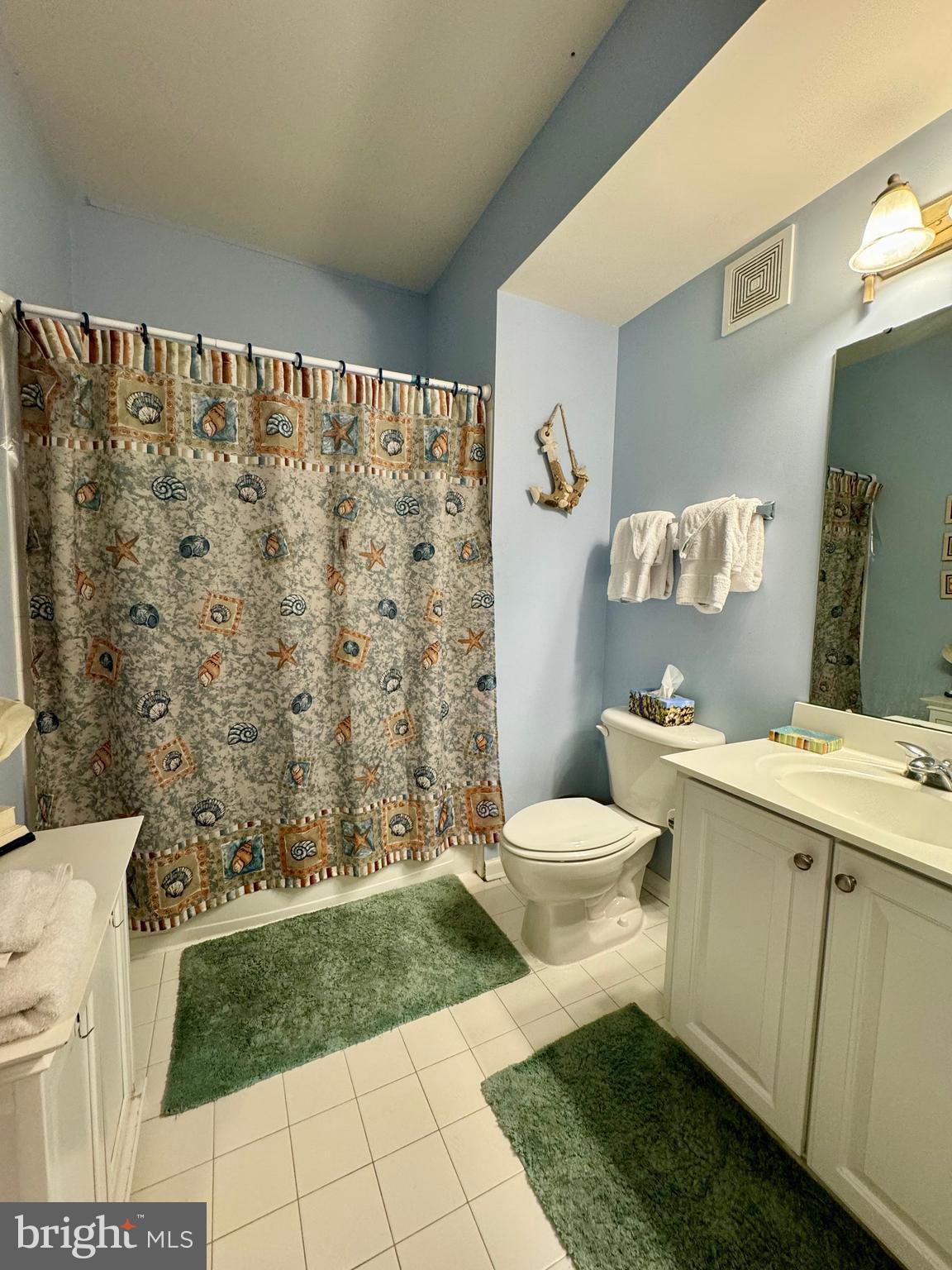 SUNSET ISLAND - Residential