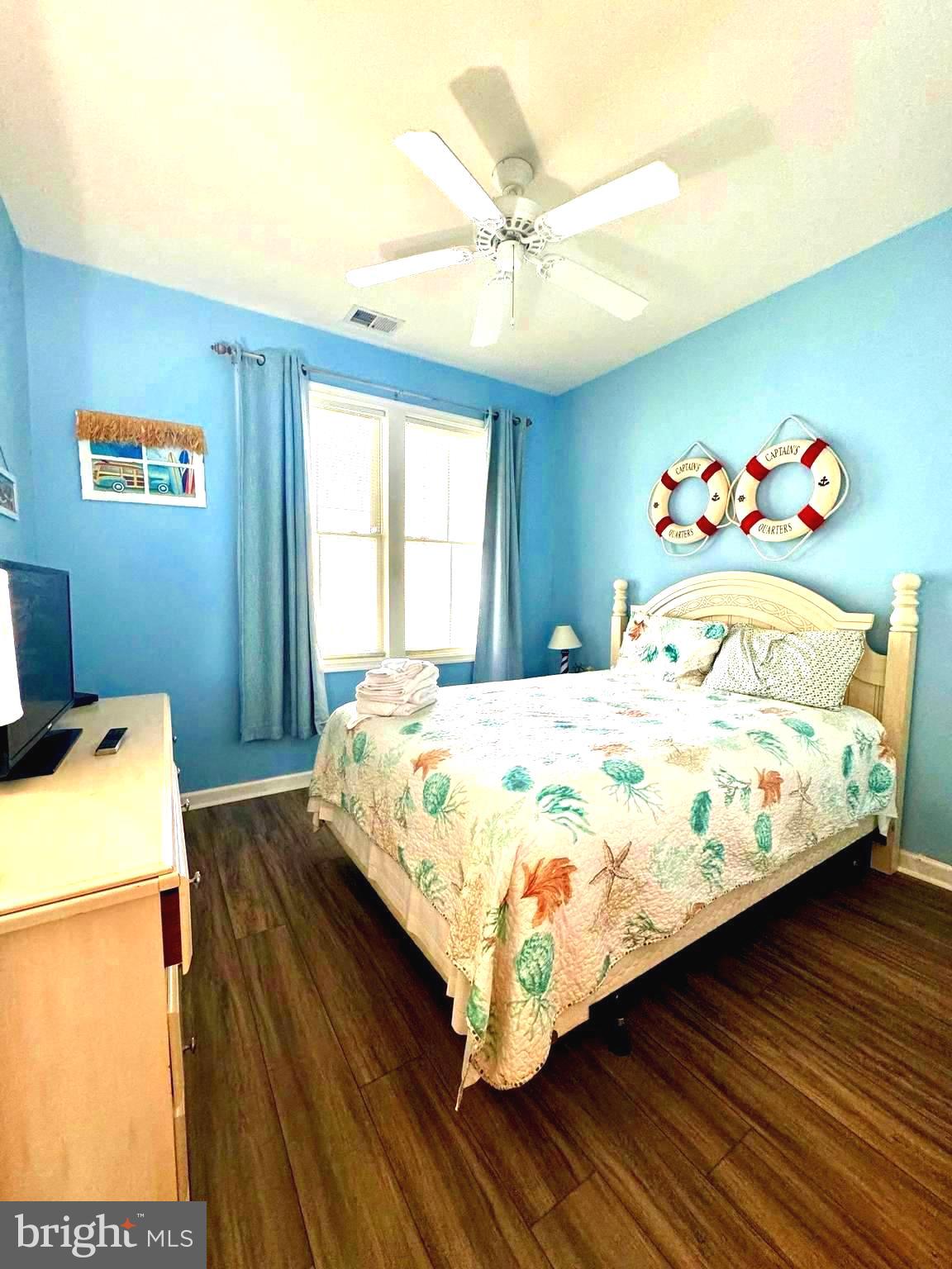 SUNSET ISLAND - Residential