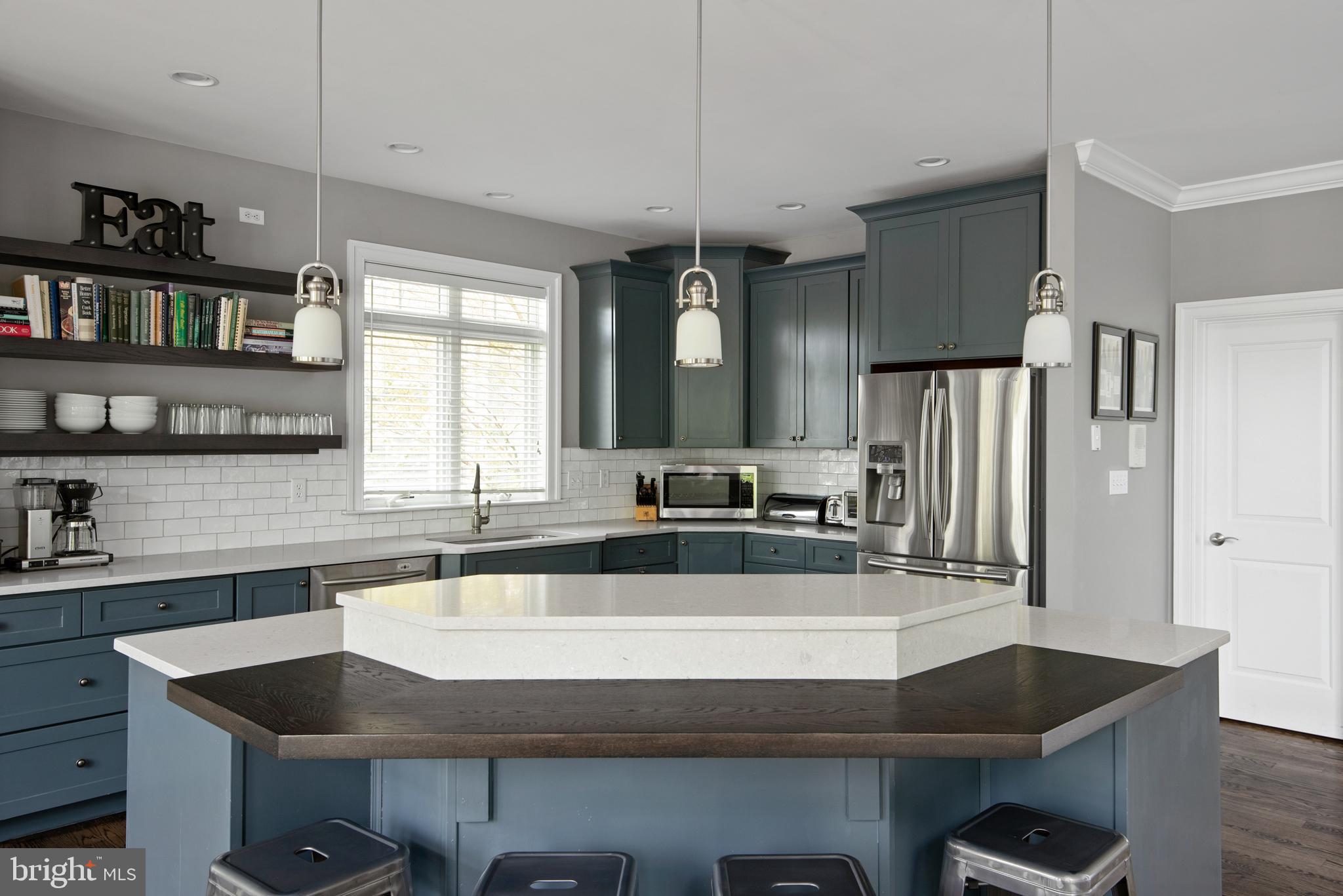 ANNAPOLIS COVE - Residential