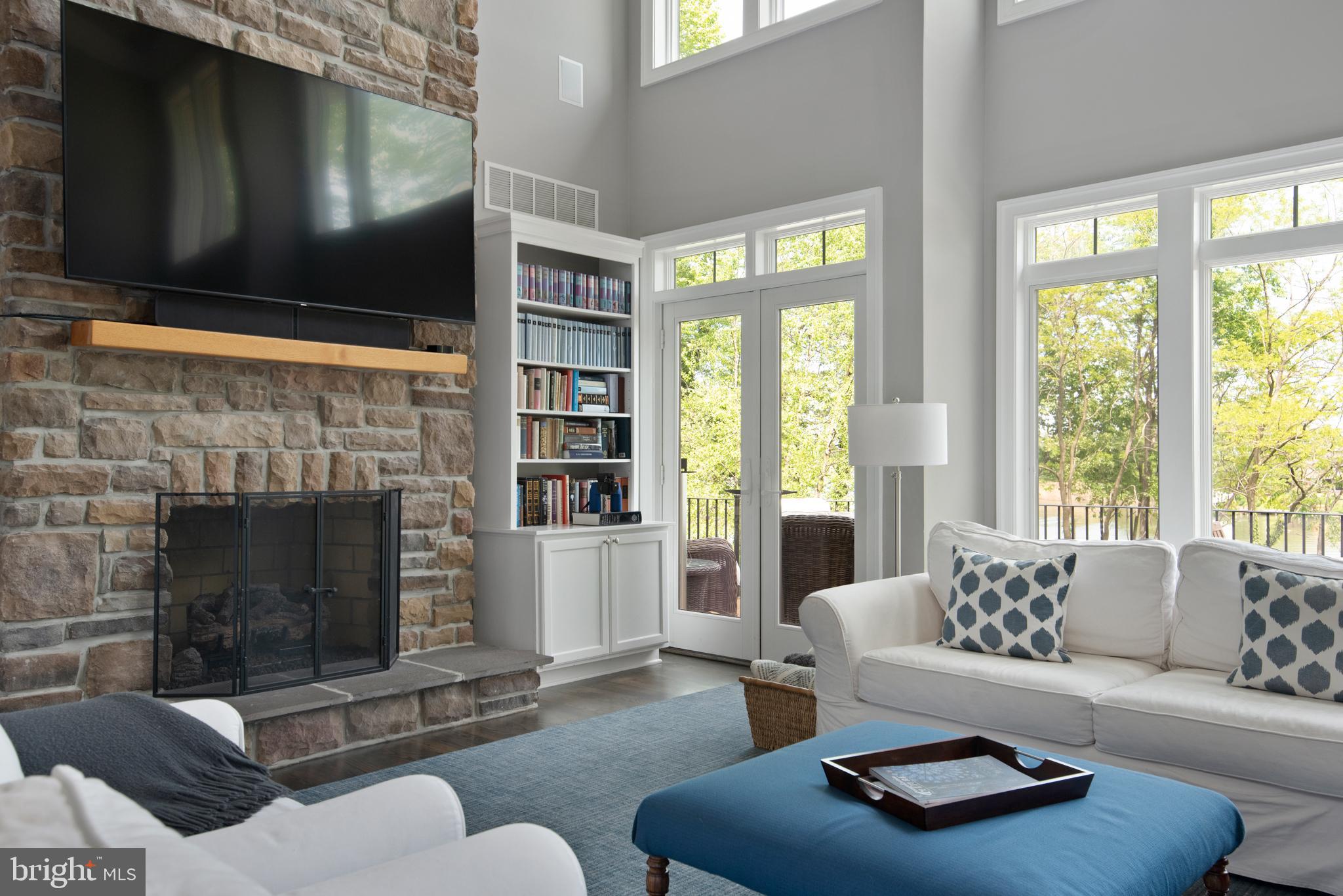 ANNAPOLIS COVE - Residential