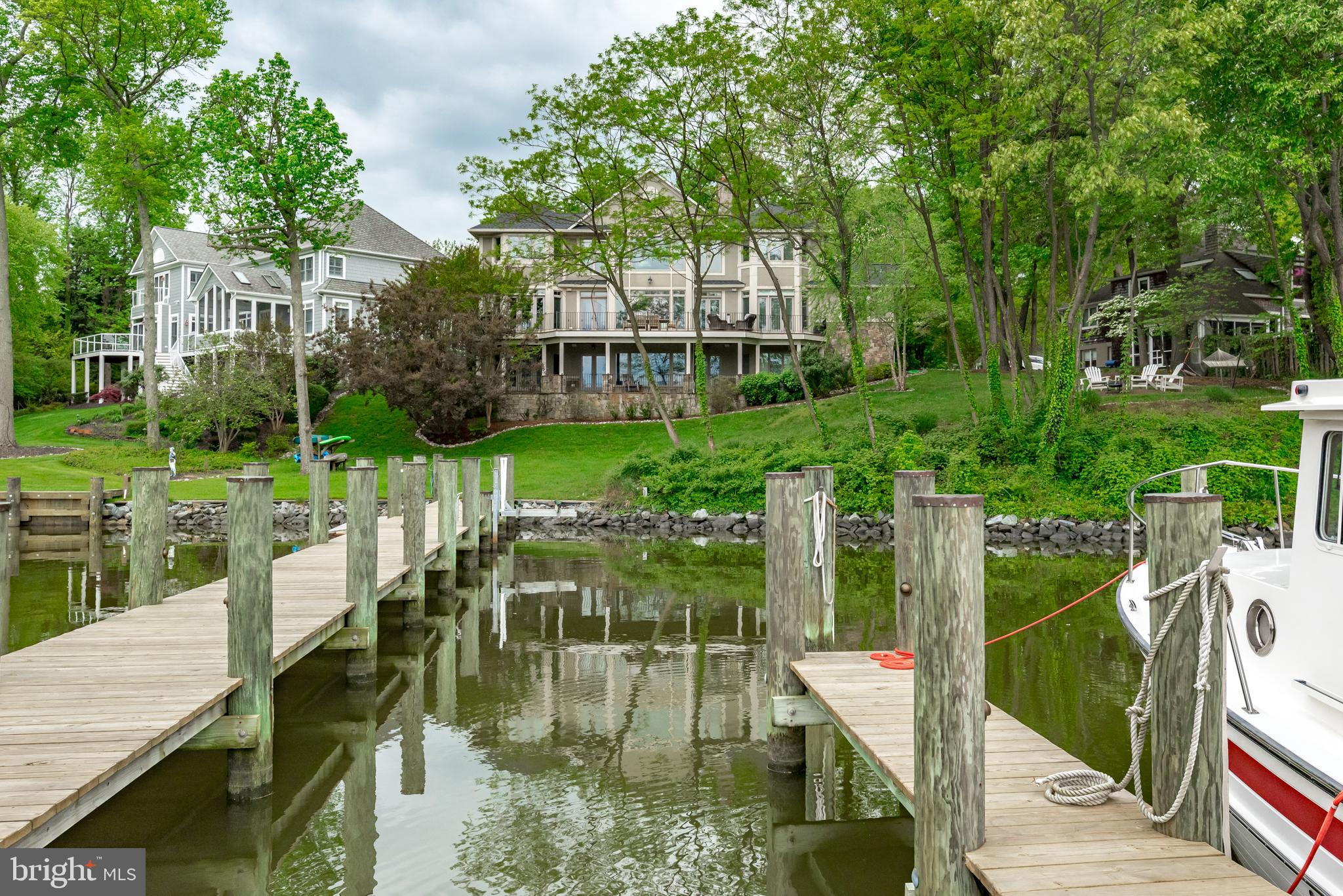 ANNAPOLIS COVE - Residential