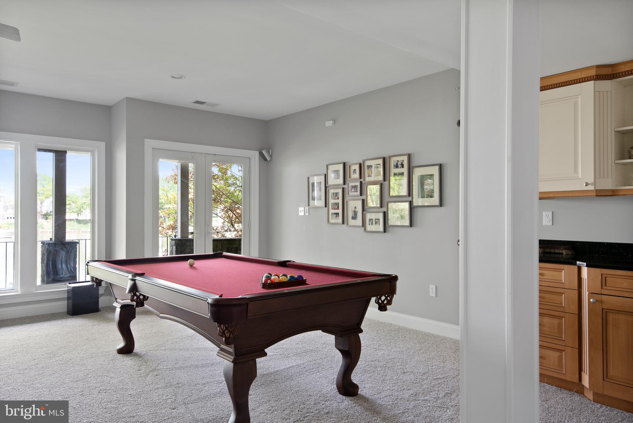 ANNAPOLIS COVE - Residential