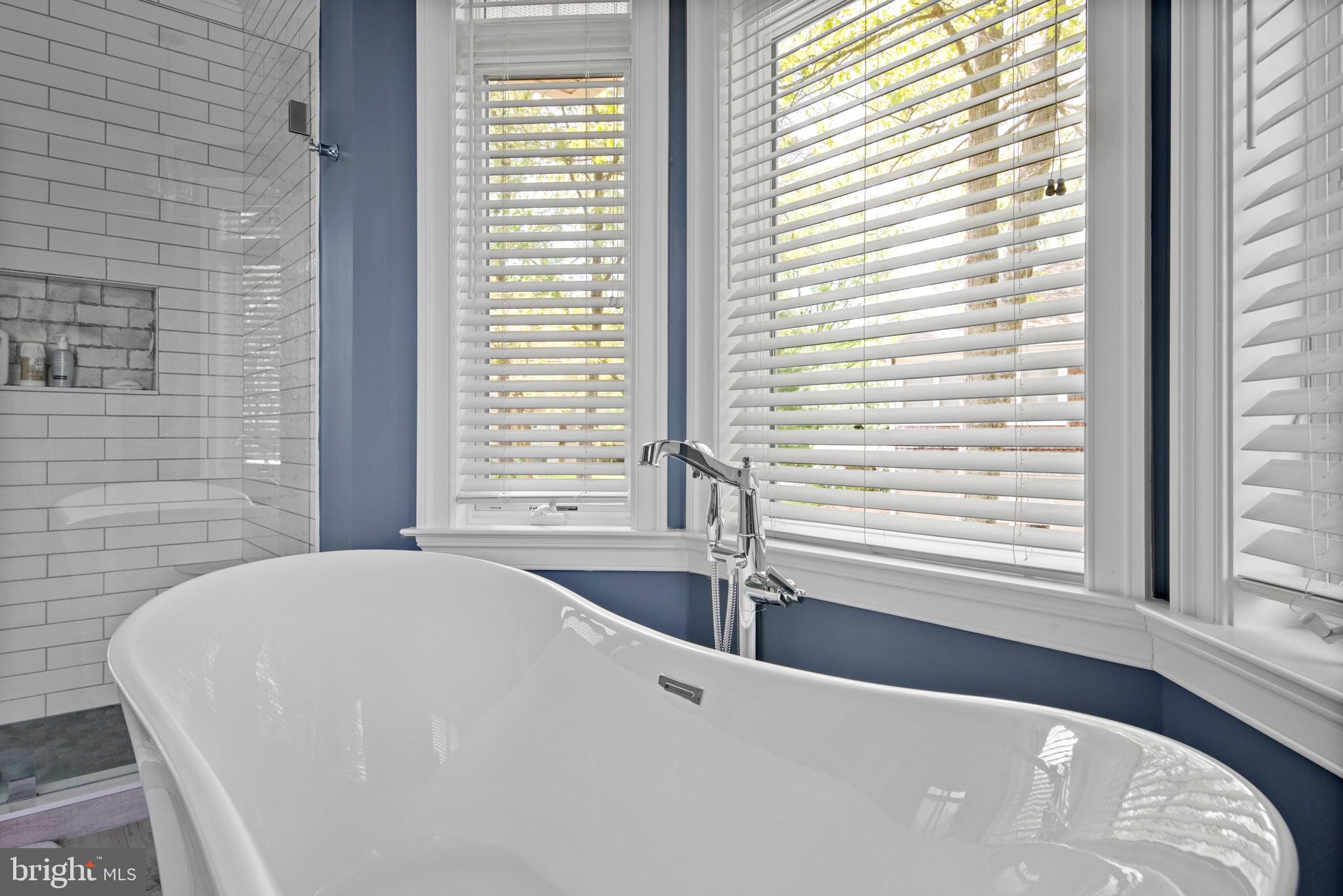 ANNAPOLIS COVE - Residential