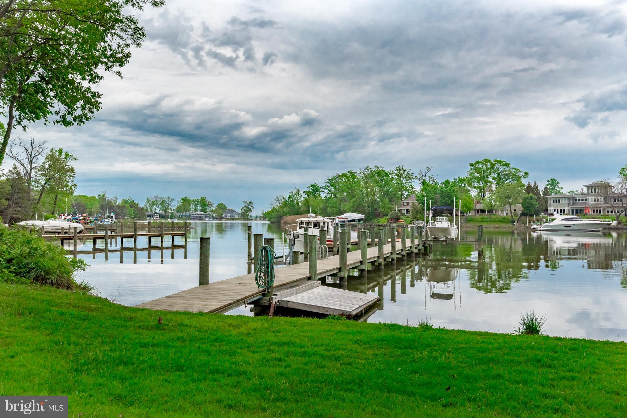 ANNAPOLIS COVE - Residential