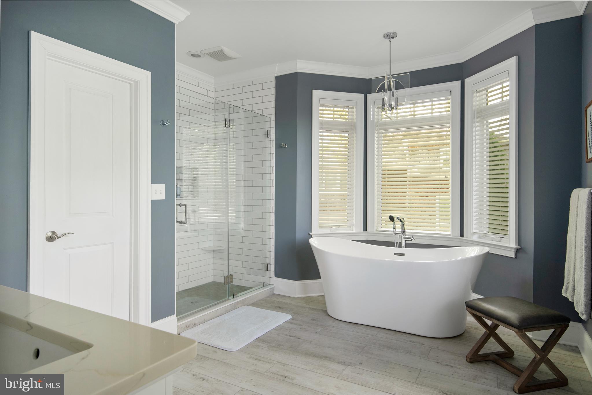 ANNAPOLIS COVE - Residential