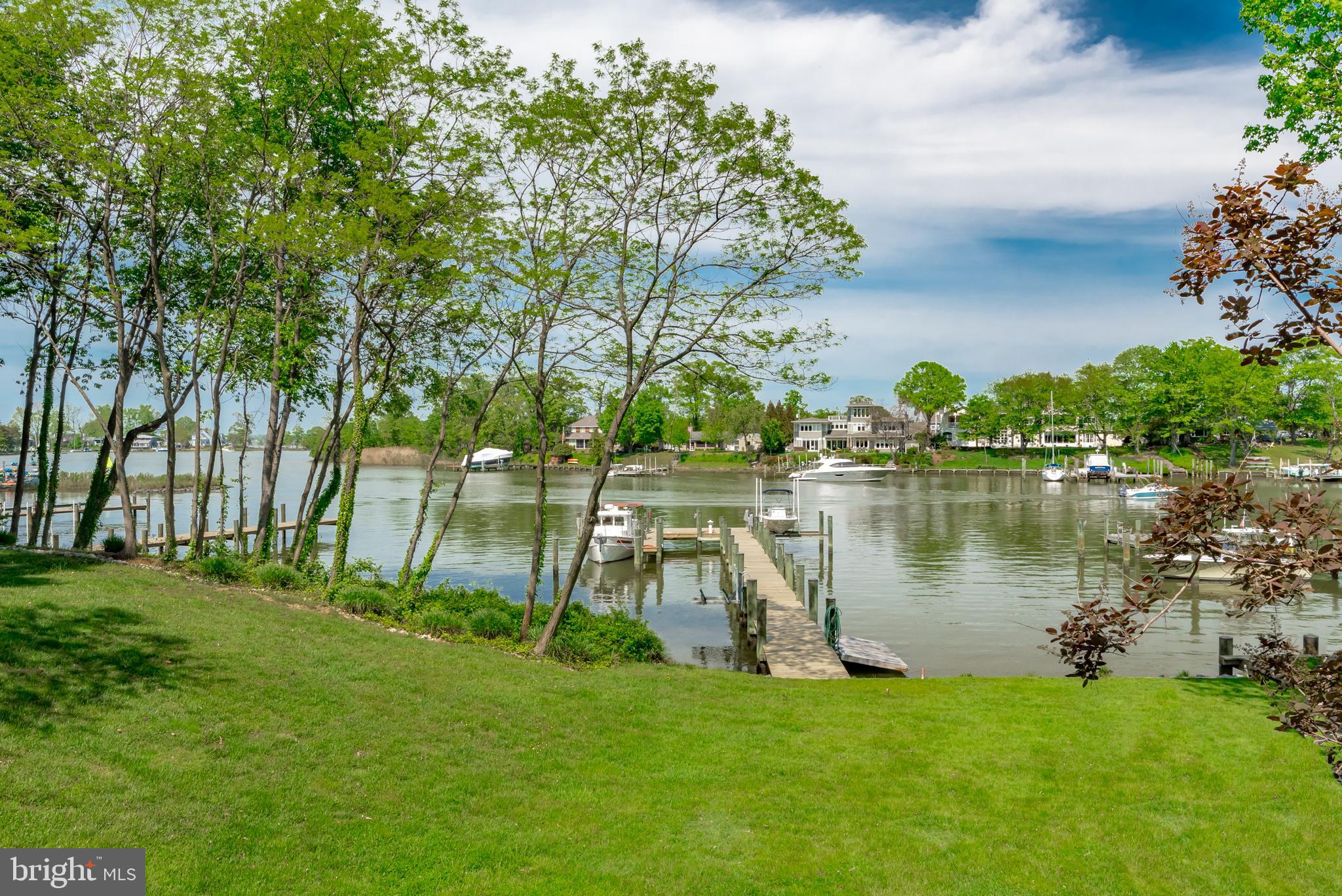 ANNAPOLIS COVE - Residential