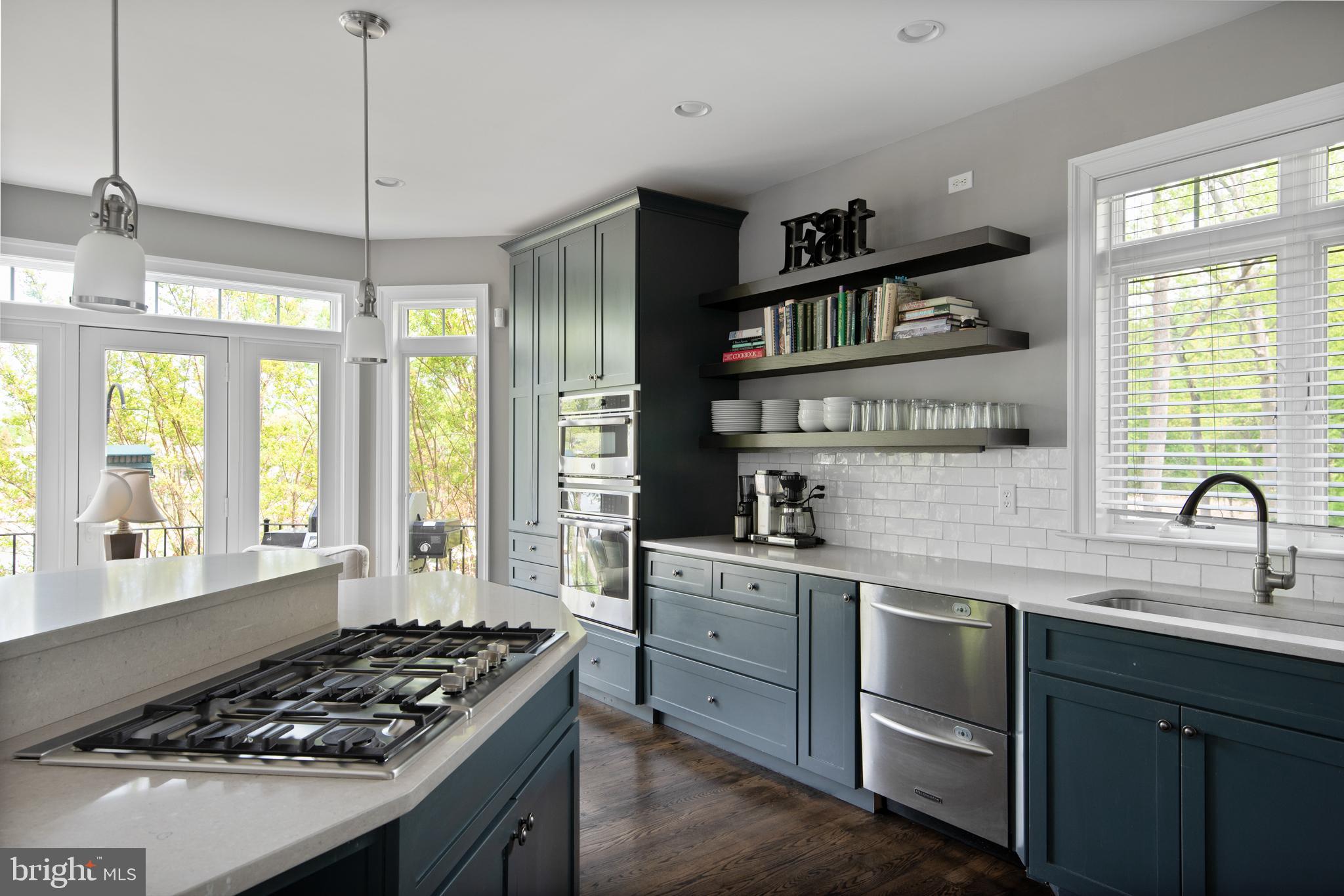 ANNAPOLIS COVE - Residential