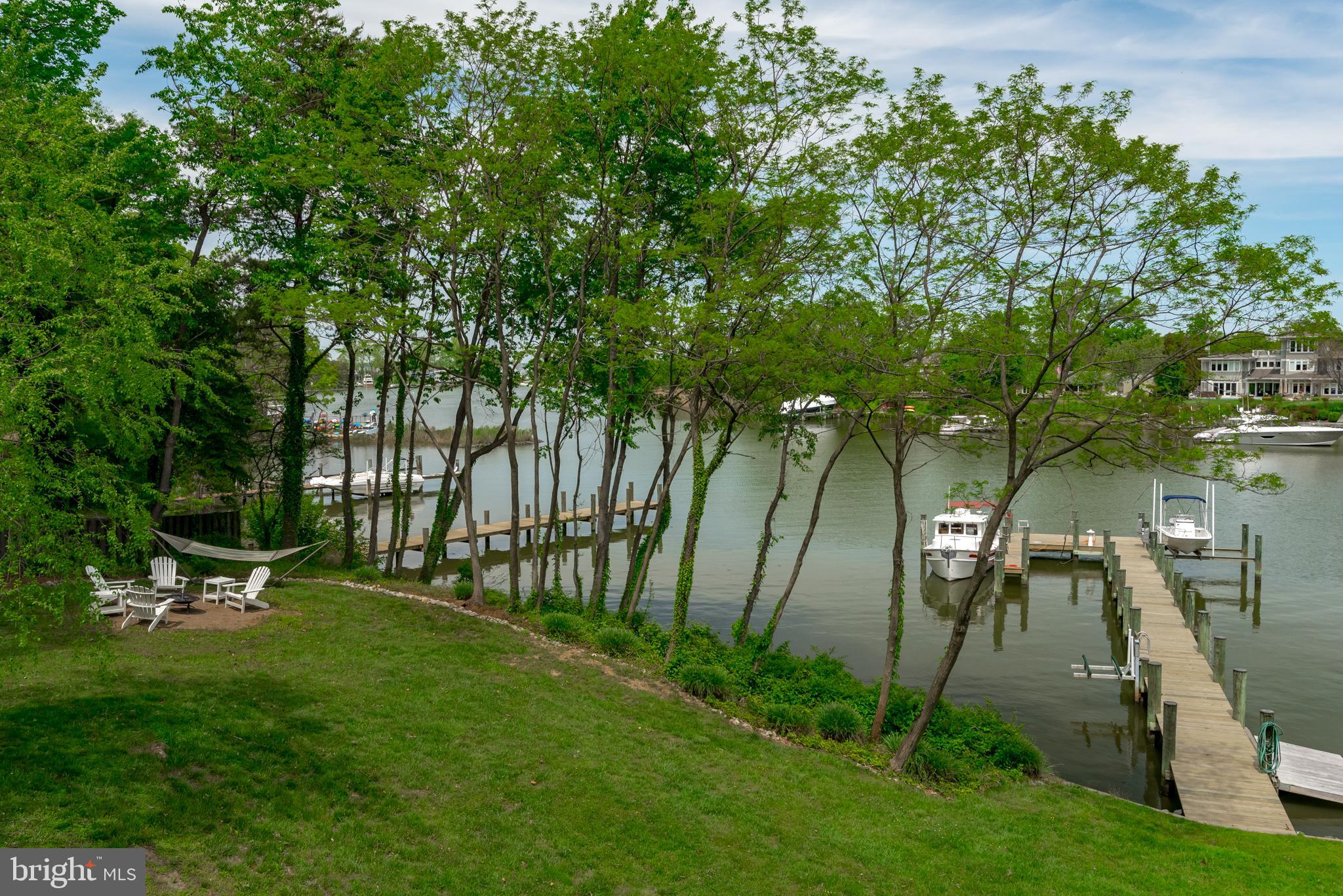 ANNAPOLIS COVE - Residential