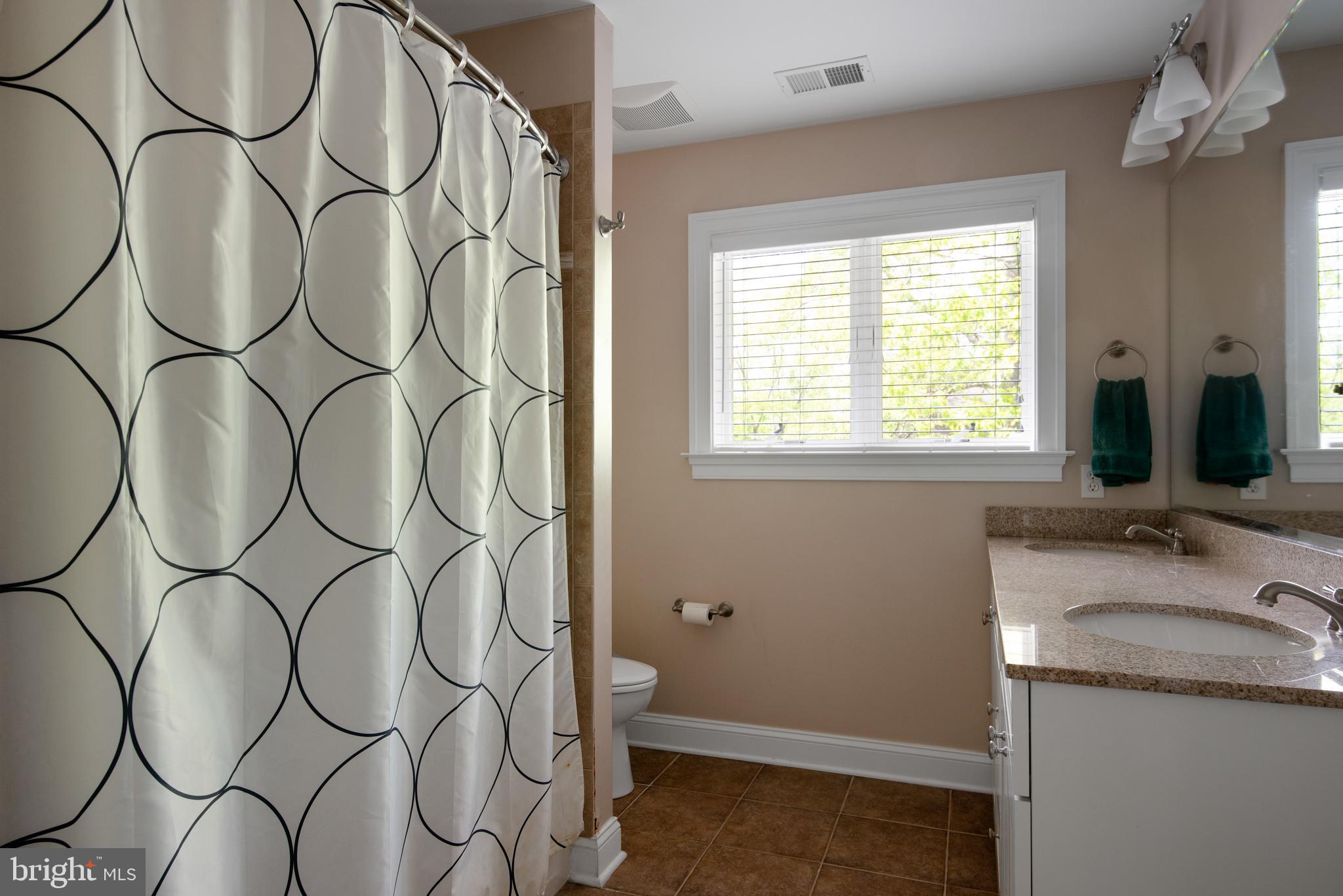 ANNAPOLIS COVE - Residential