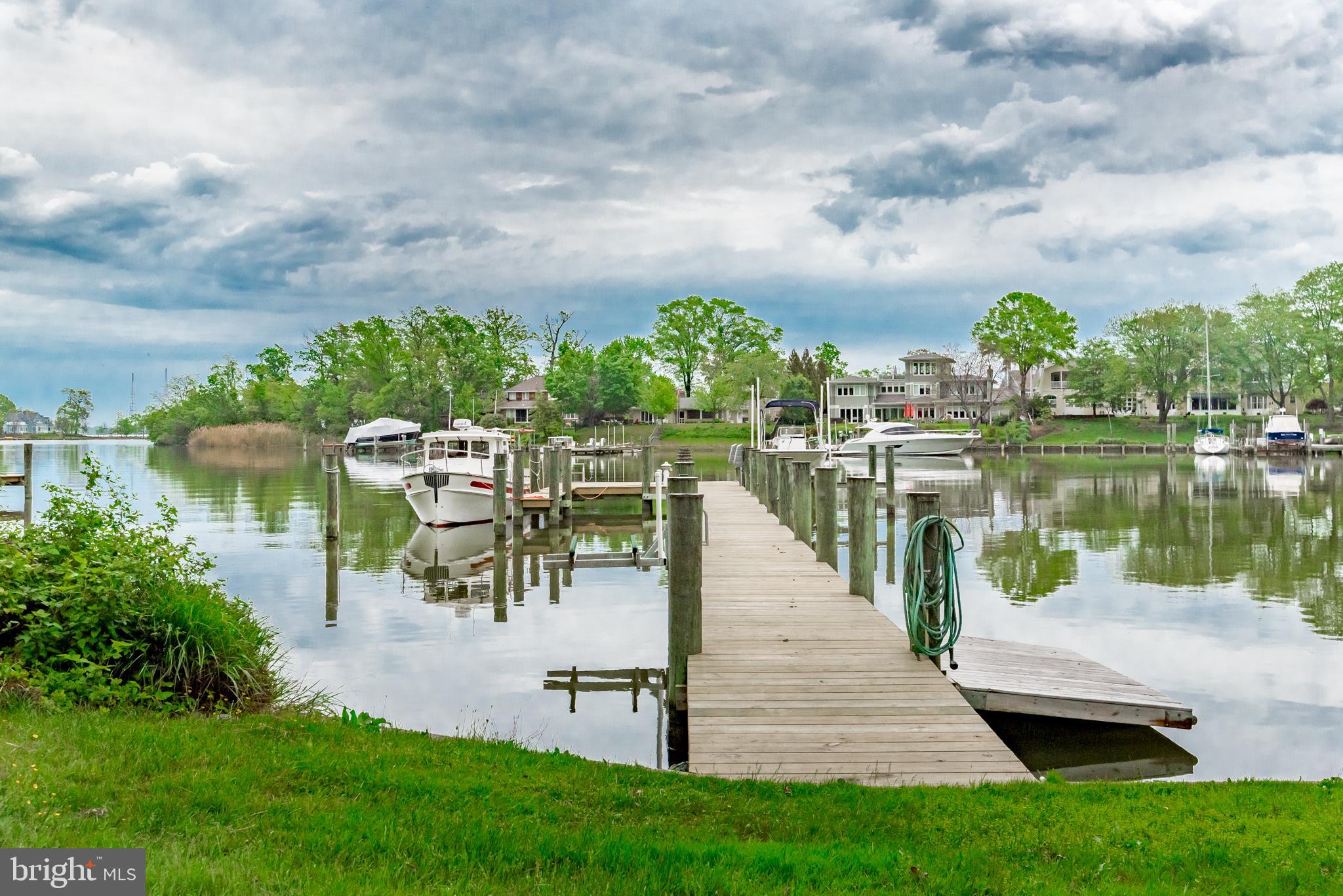 ANNAPOLIS COVE - Residential