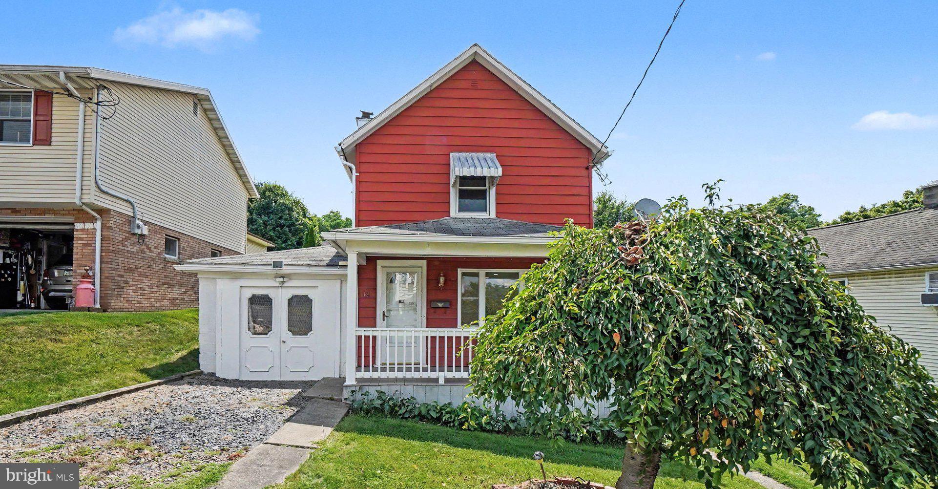 18 GRUVER STREET