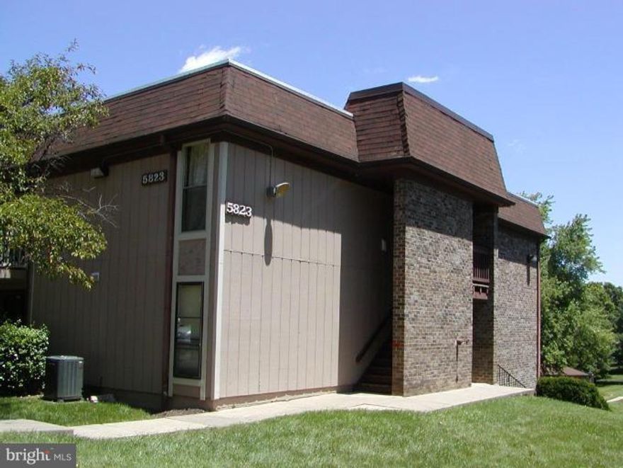 ** LOWEST PRICED 2 BEDROOM  IN SPRINGFIELD ** NEW HIGH EFFICIENCY HEAT PUMP FOR VERY LOW UTILITIES ** NEWER CARPET **  RECENTLY PAINTED ** NEWER STAINLESS STEEL REFRIGERATOR, MICROWAVE, DISHWASHER AND STOVE ** NICE CABINET ** NEWER GRANITE COUNTER TOPS ** TRAVERTINE FLOOR IN KIT.  ** NEWER BATHROOM VANITY WITH GRANITE TOP  ** NEWER WINDOWS ** FULL SIZE WASHER & DRYER IN THE UNIT ** OVER LOOKING COMMON AREA & POOL ** CLOSE TO SHOPPING, RESTURAUNTS, SCHOOLS, METRO, COMMUTER RAIL AND MAJOR ROADS  **