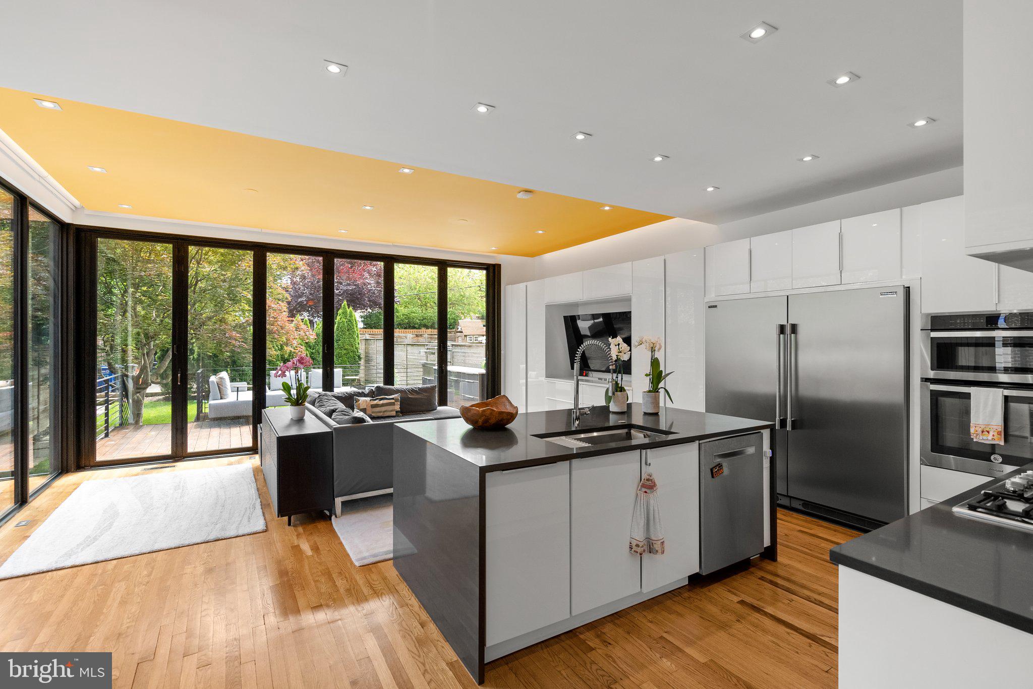 OBSERVATORY CIRCLE - Residential