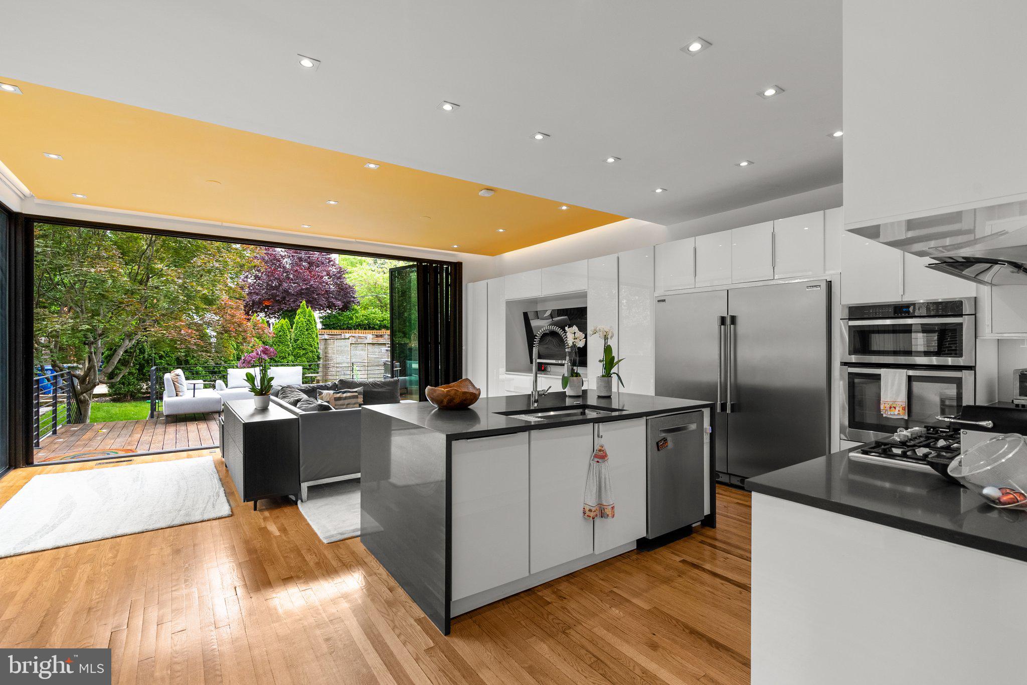 OBSERVATORY CIRCLE - Residential