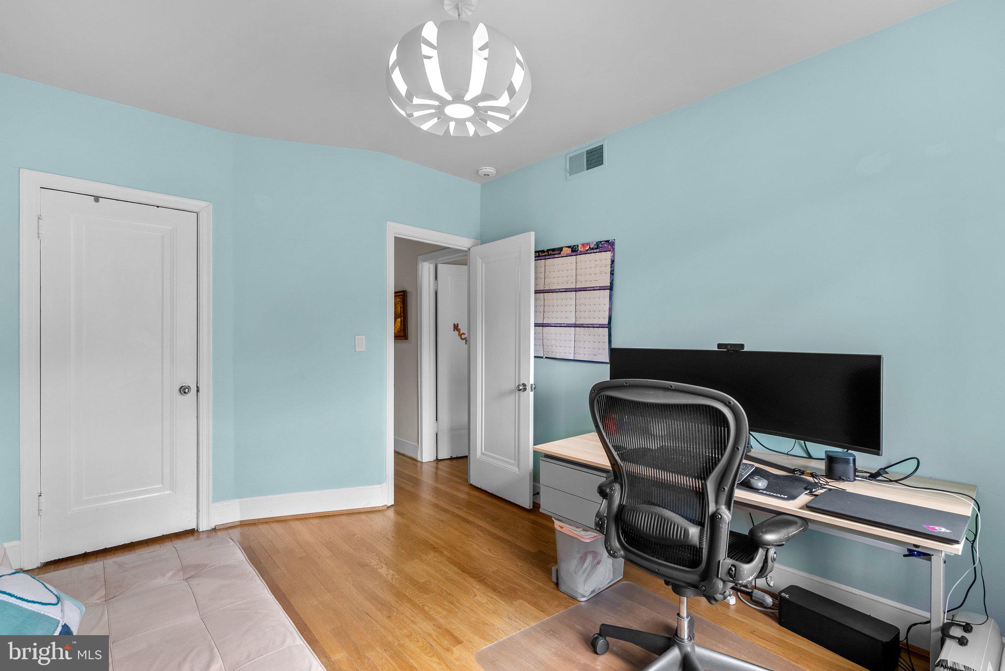 OBSERVATORY CIRCLE - Residential