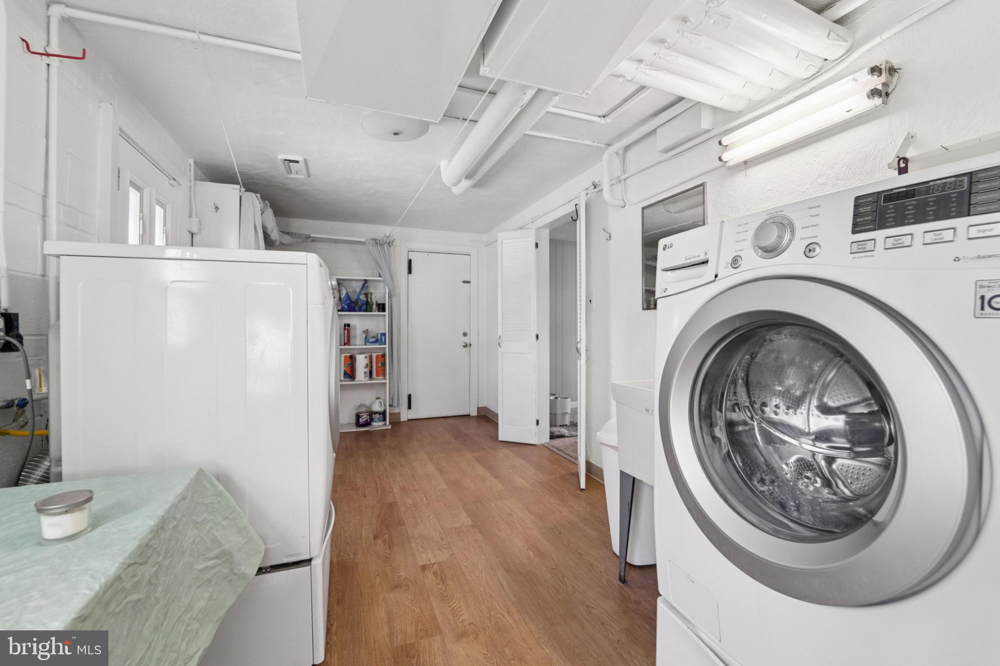 SHETLAND HILLS - Residential