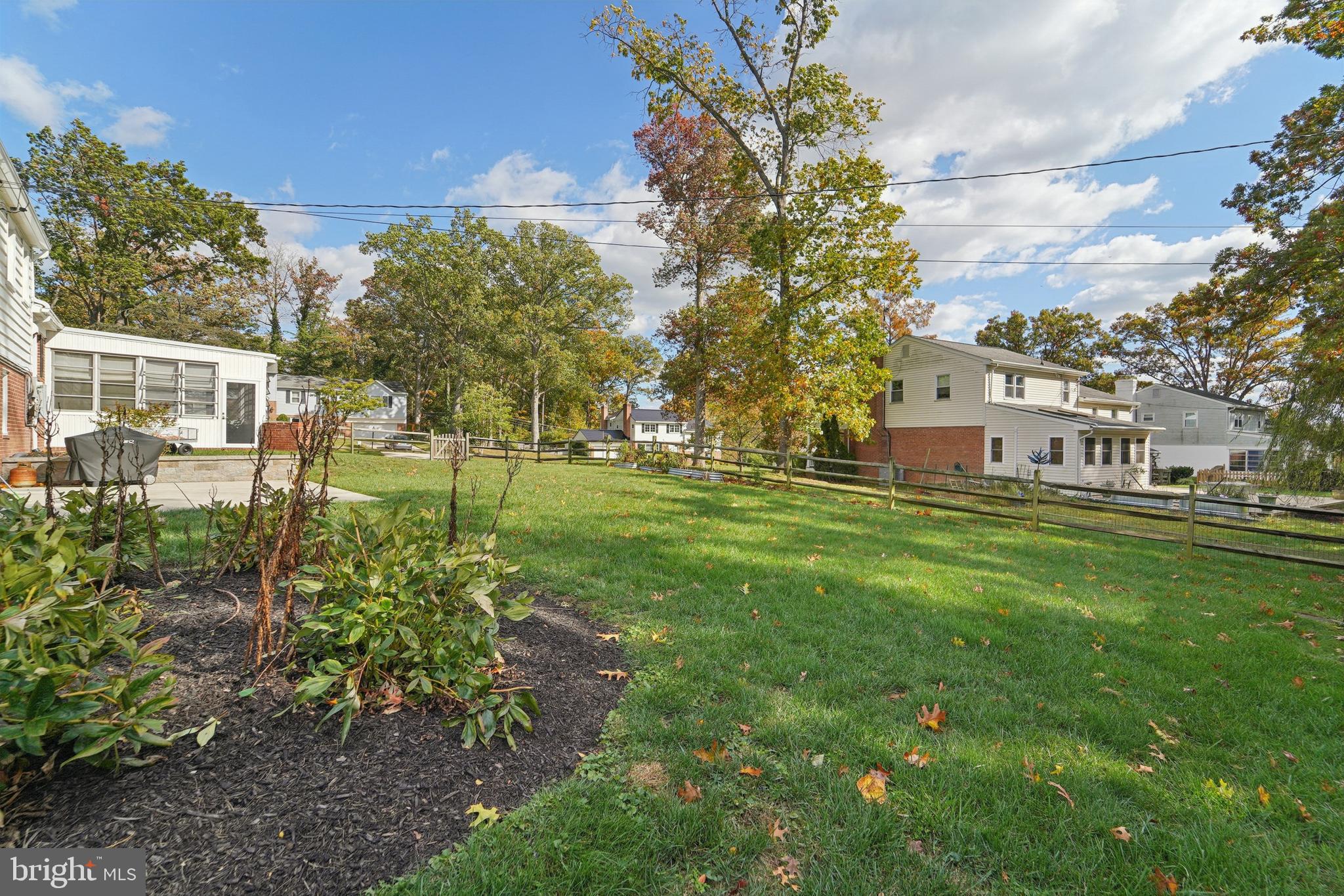SHETLAND HILLS - Residential