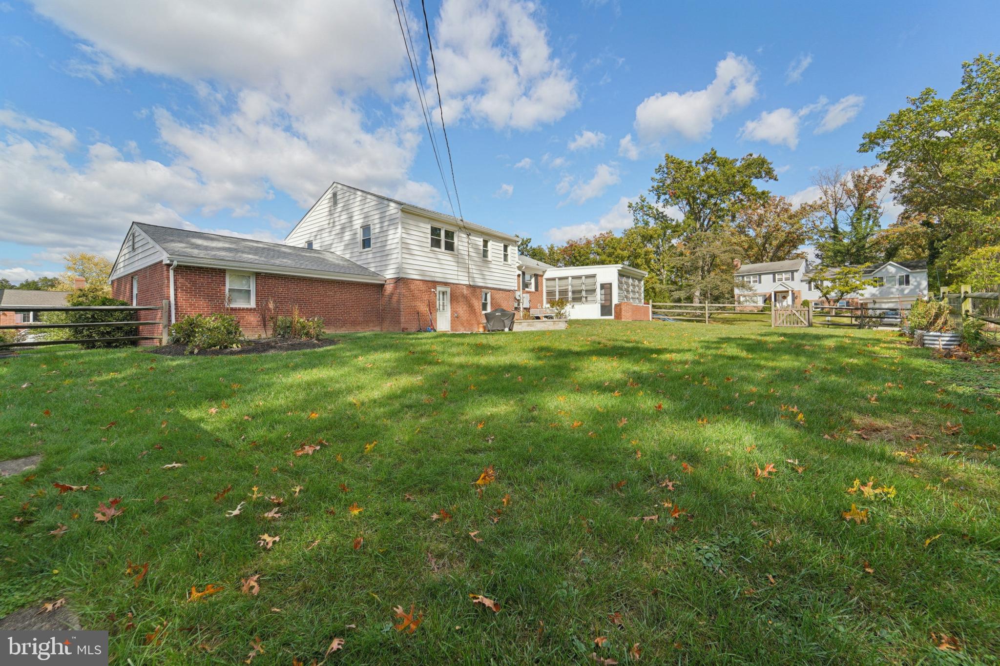 SHETLAND HILLS - Residential