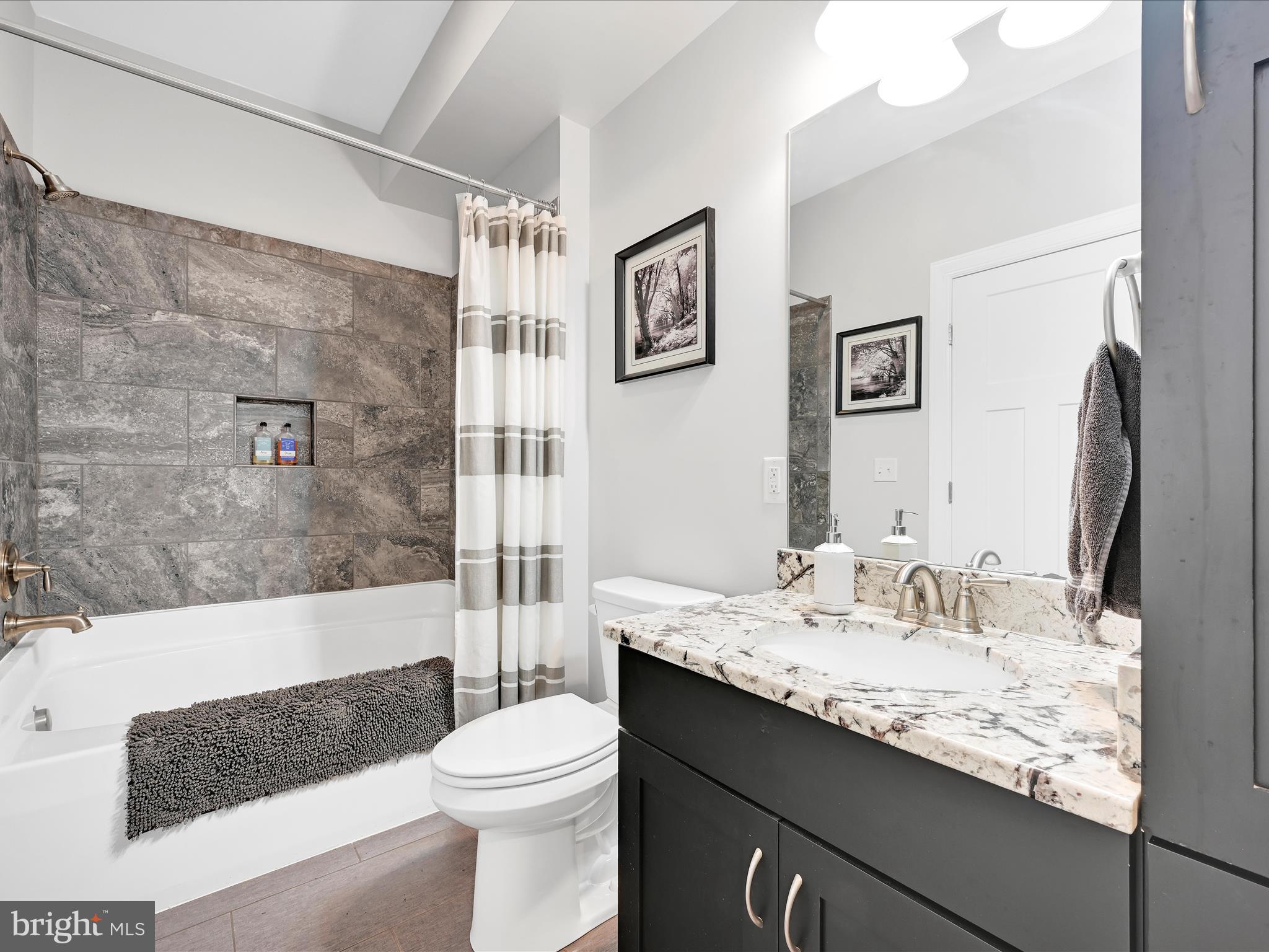 VILLAS AT ELM TREE - Residential