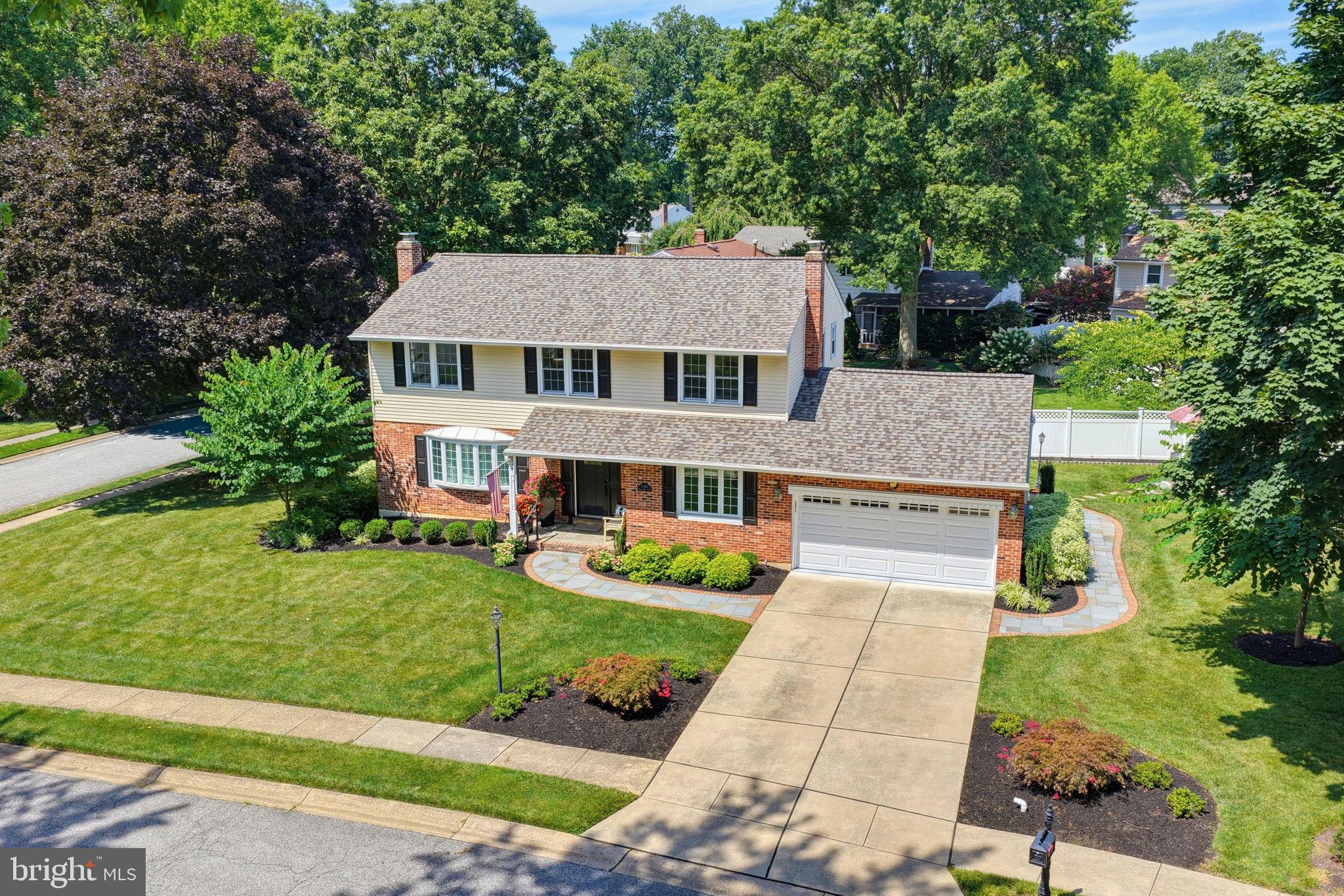 2301 BEACON HILL DRIVE