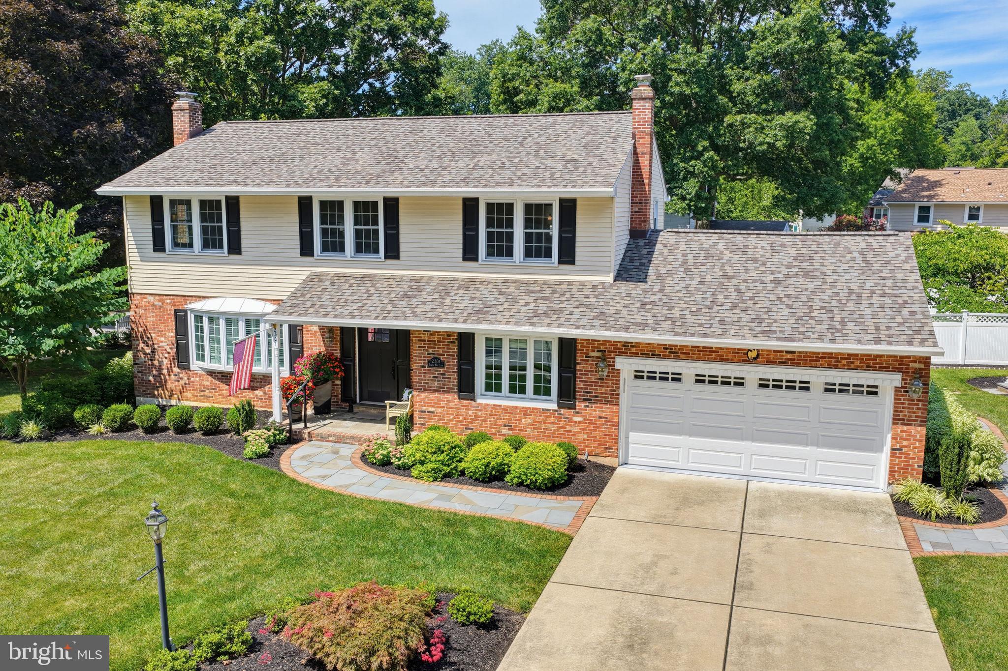 2301 BEACON HILL DRIVE