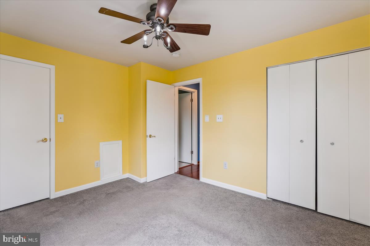 CROMWELL FOUNTAIN - Residential