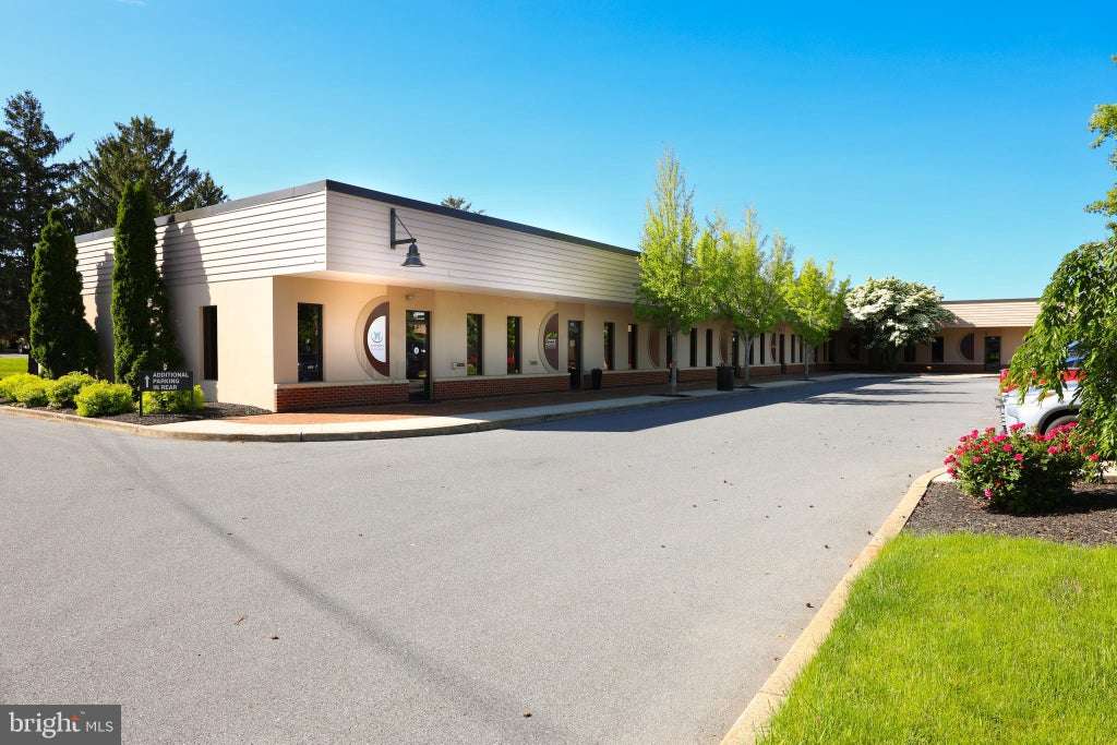 Photo of 1861 Charter Lane #104, LANCASTER, PA 17601 (MLS # PALA2089950)